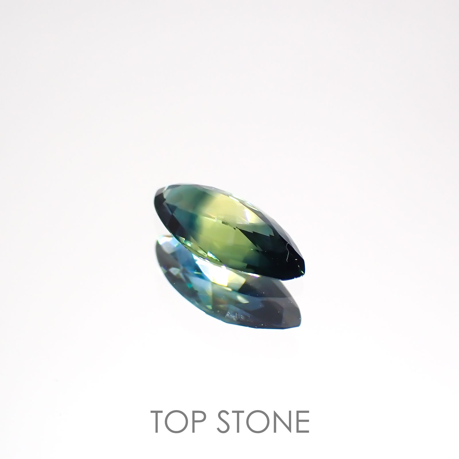 バイカラーサファイア(宝石名サファイア)マダガスカル/オーストラリア産 0.56ct 識別済[220114850]8x3.8mm前後