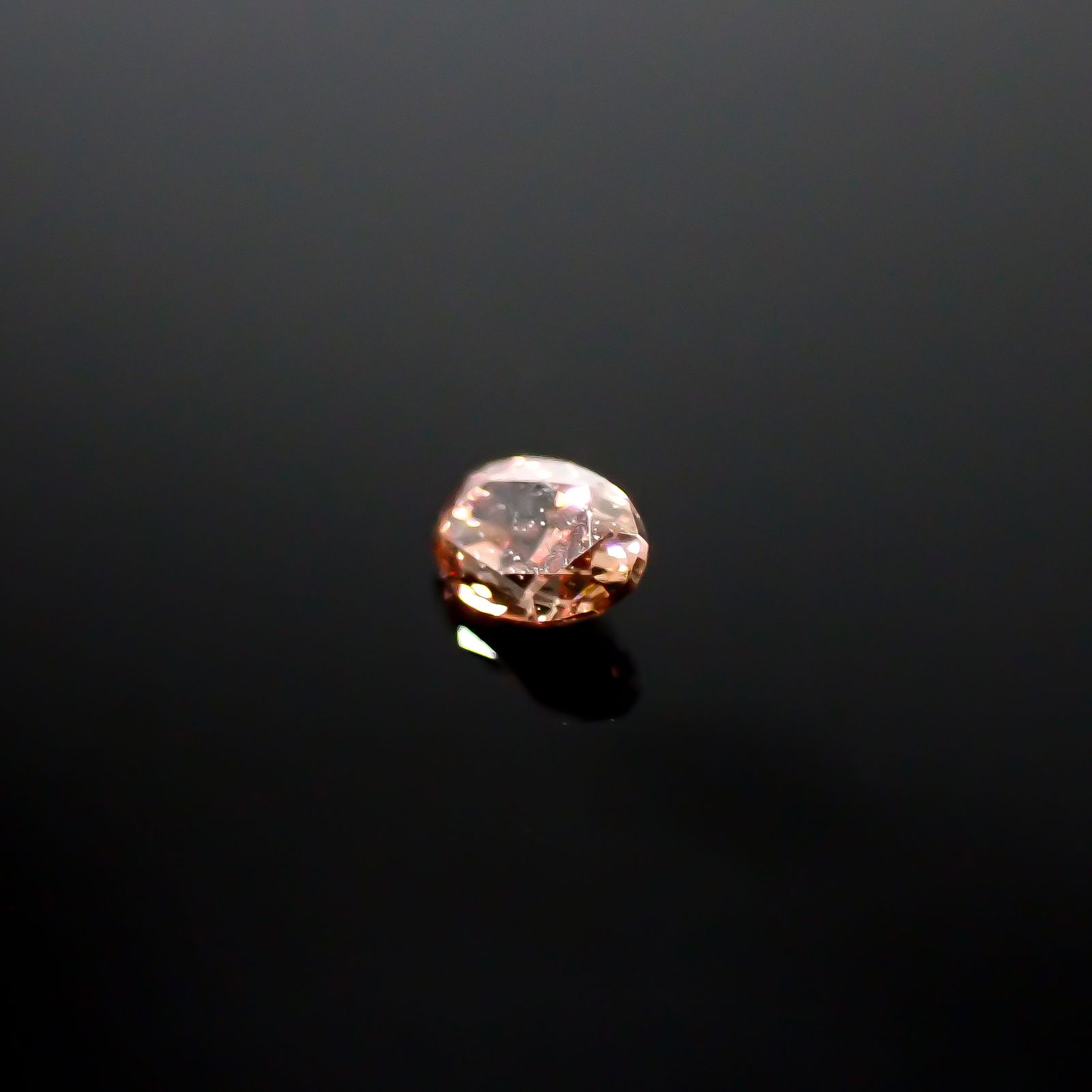 ピンクダイヤモンド(宝石名ダイアモンド VS-1/FANCY DEEP BROWNISH PINK) 0.033ct ソ付(AGT)[250129713]2.25x1.6mm前後