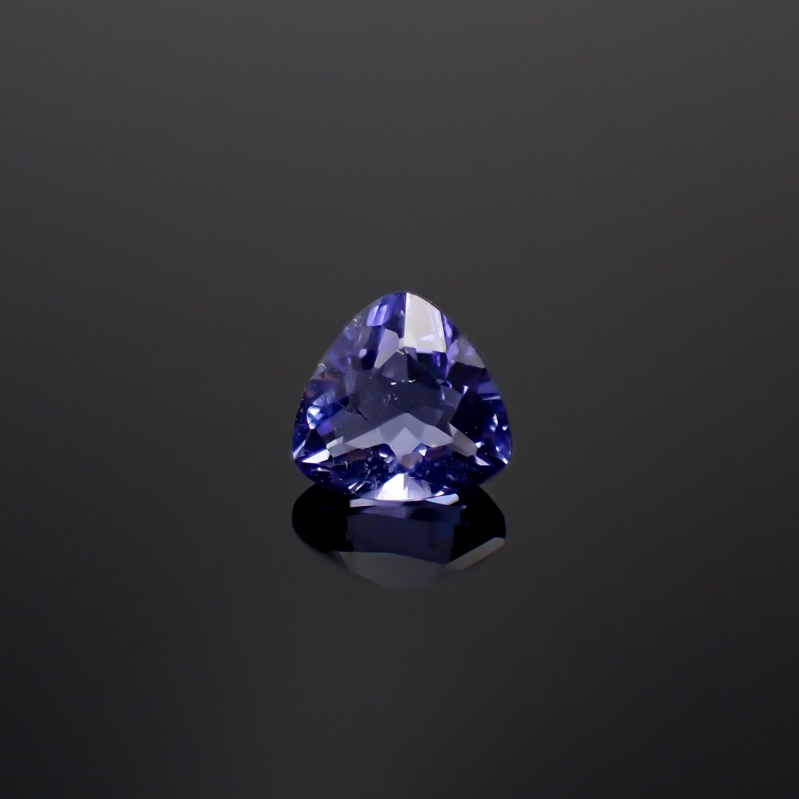 ハックマナイト アフガニスタン産 0.33ct [241029367]4.7x5mm前後