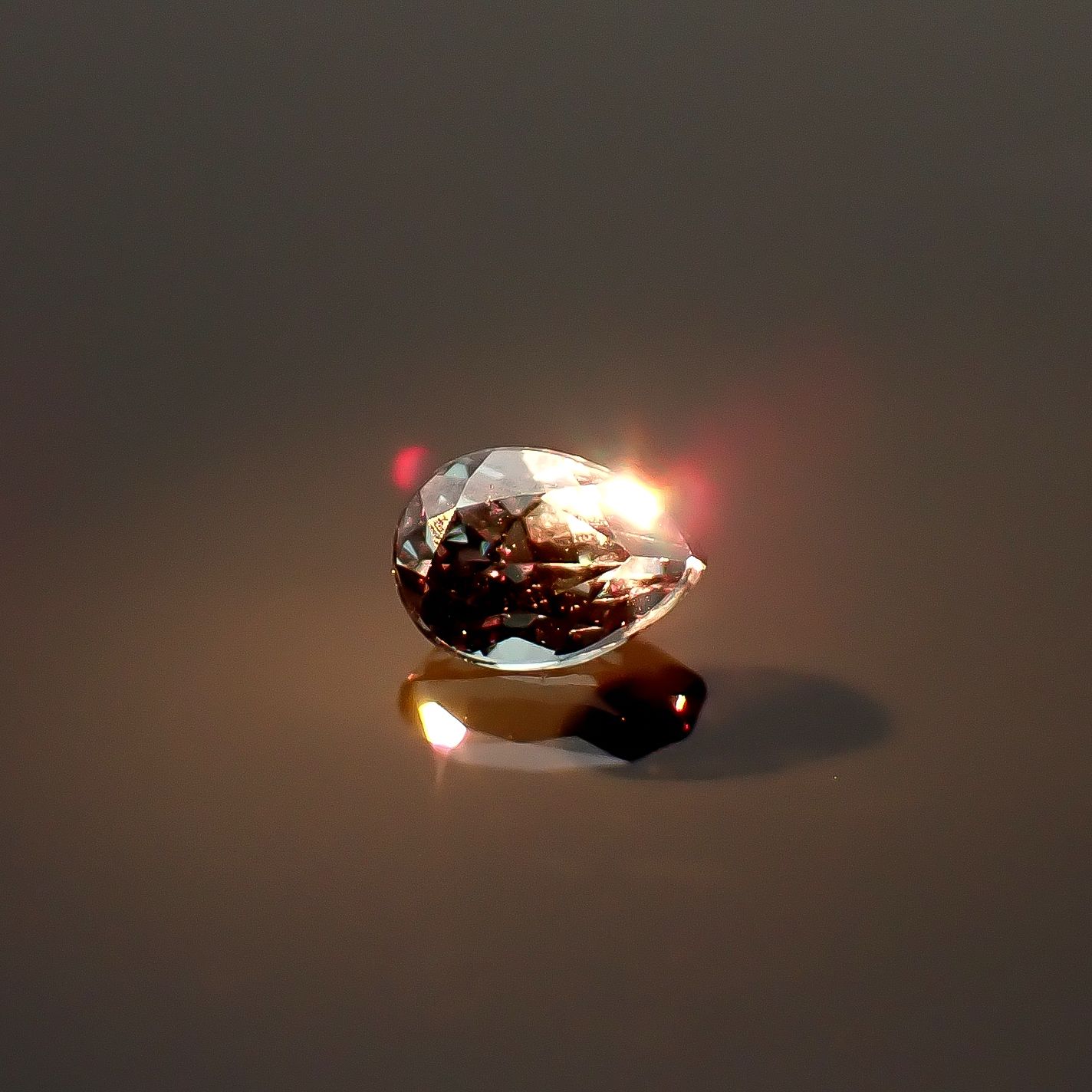 ベキリーブルーガーネット（カラーチェンジガーネット アレキタイプ） マダガスカル・ベキリー産 0.14ct / 3.6x2.5mm前後 [260732456]