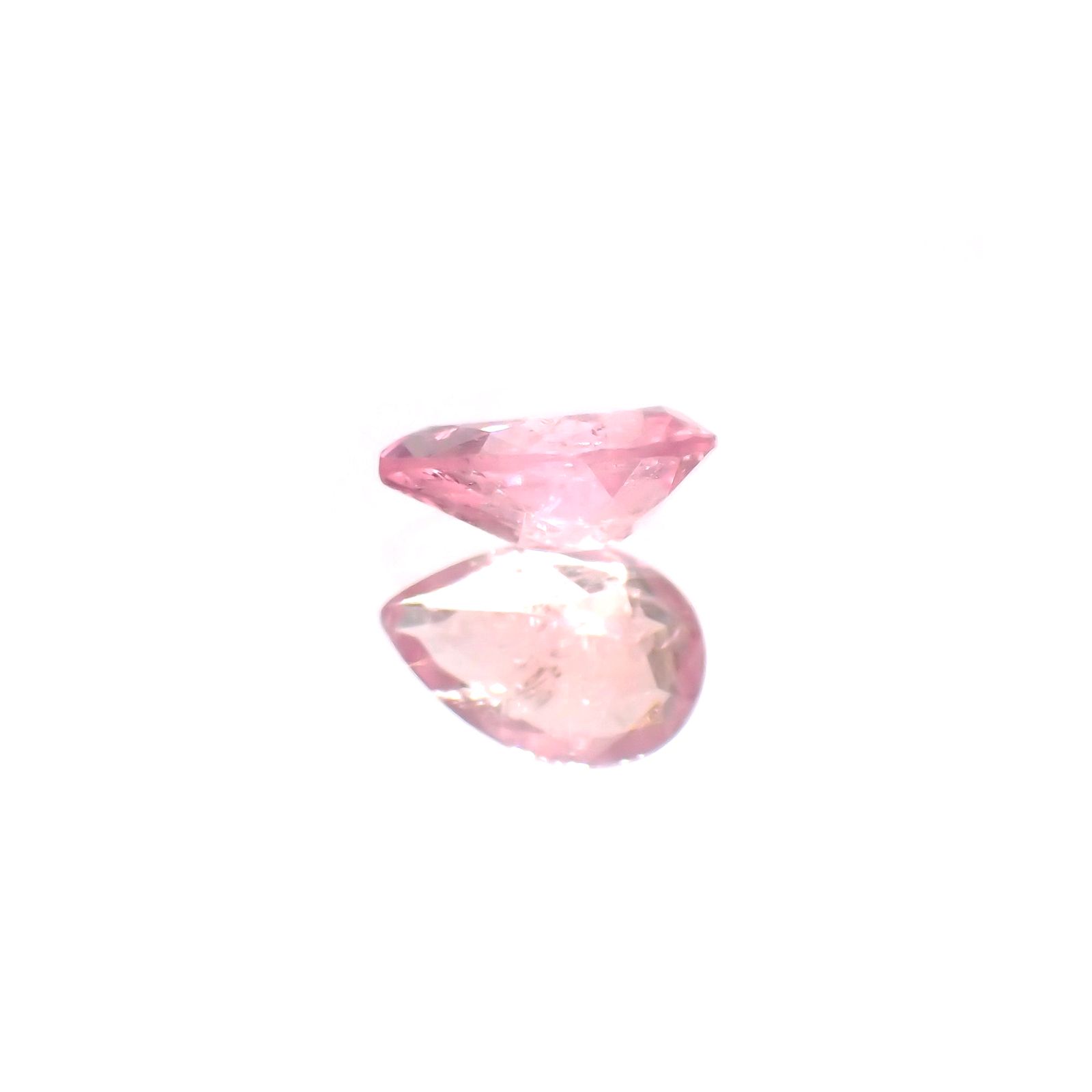 ペツォッタイト(ラズベリル)(宝石名ペツォッタイト)マダガスカル産 0.553ct ソ付(彩珠)[220114343]6.8x4.8mm前後