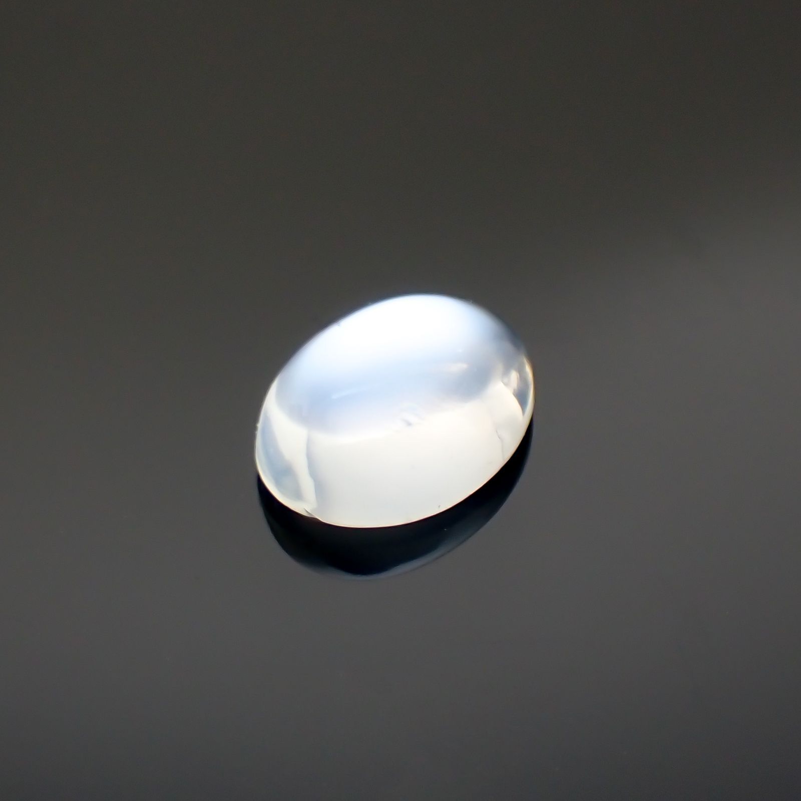 ムーンストーン(宝石名ムーンストーン) インド/スリランカ産 1.05ct 識別済[210812755]7.8×5.9mm前後