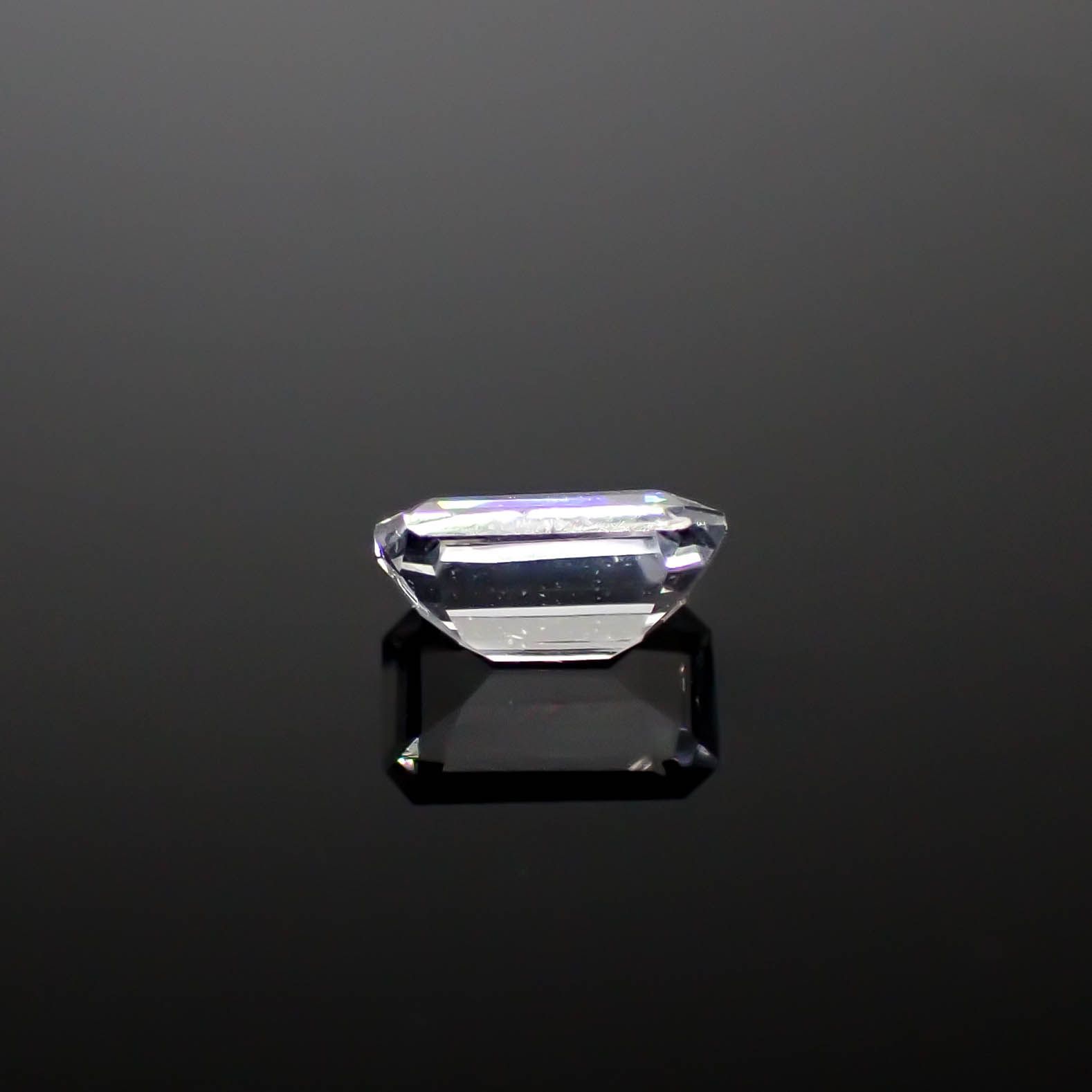テネブレッセンススキャポライト アフガニスタン産 0.33ct[240928928]5.4x3.4mm前後