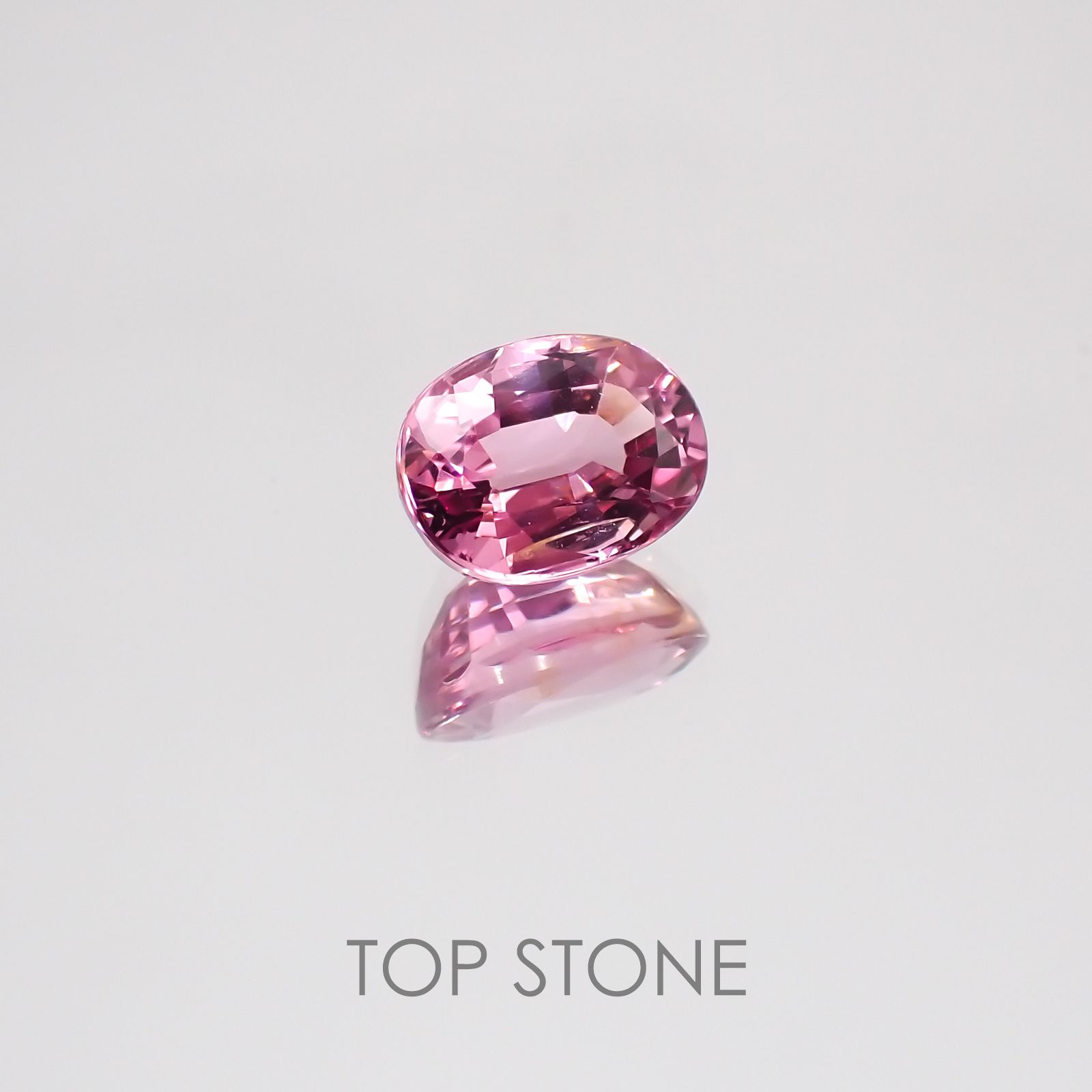 ピンクスピネル(宝石名ピンク・スピネル)タンザニア産 1.32ct 識別済[220817266]7.2x5.4mm前後