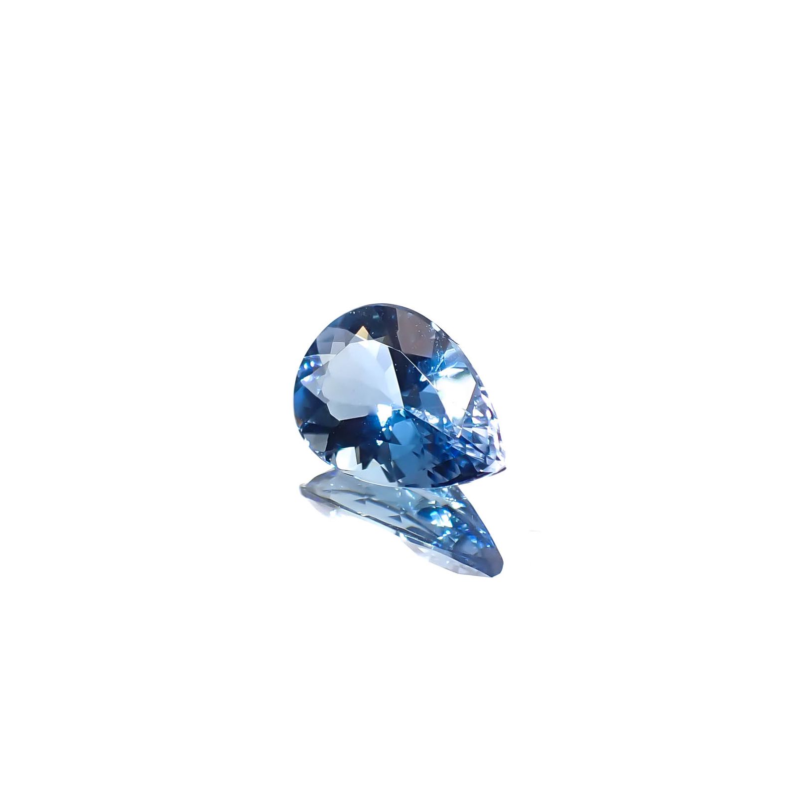 タトゥーアクアマリン ブラジル・ミナスジェライス州タトゥー鉱山産 0.53ct[240627946]7.2x5mm前後