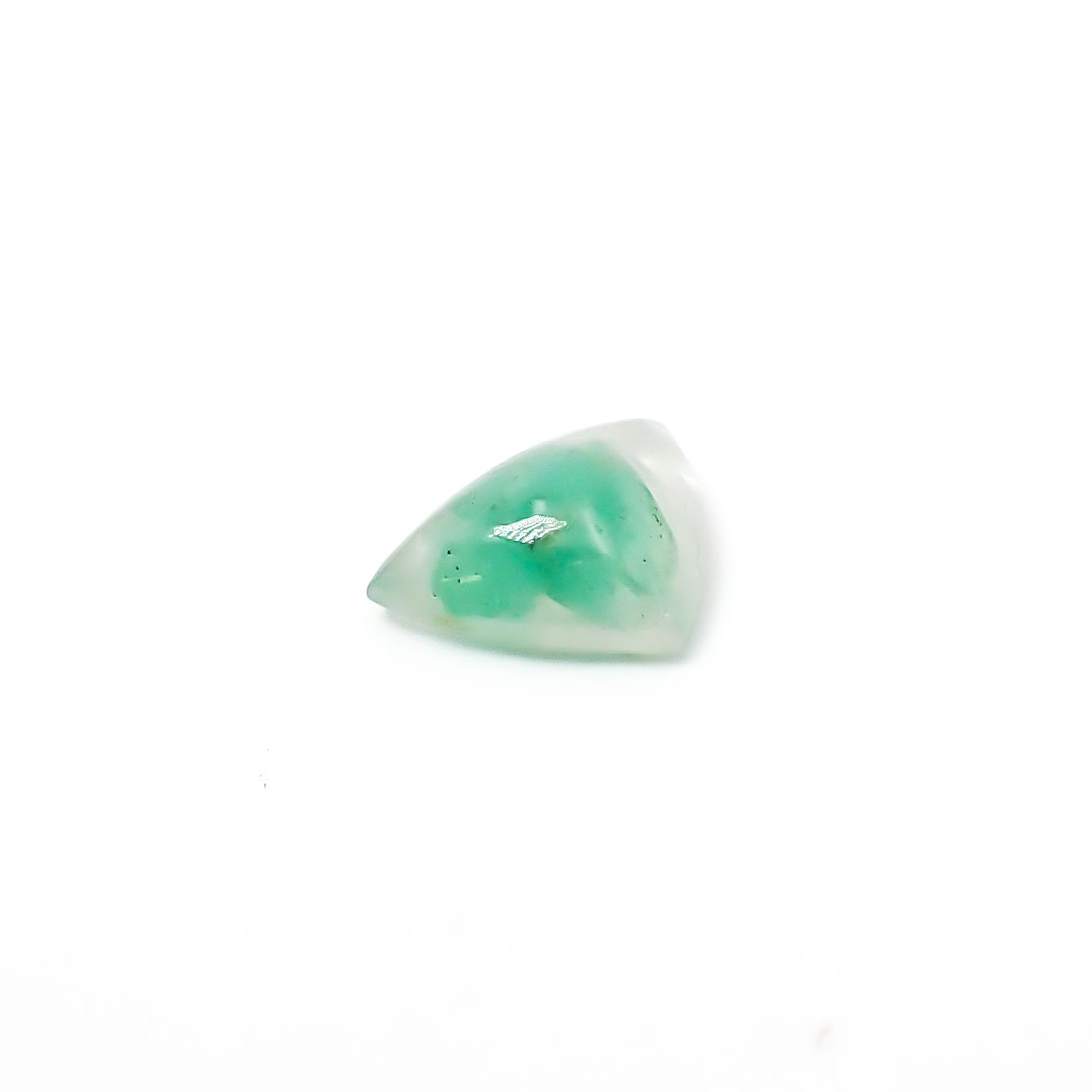 エメラルドインクォーツ ブラジル産 2.46ct / 8.9x11.7mm前後 [260432037]