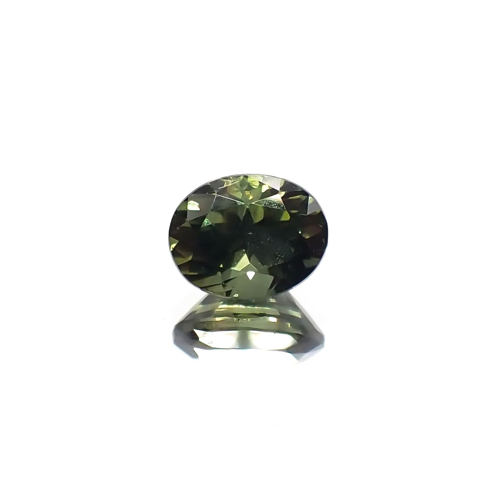 ゴールドシーンサファイア 非加熱(宝石名シーン・サファイア) ケニア産 識別済 0.54ct / 5x4mm前後 [260812071]