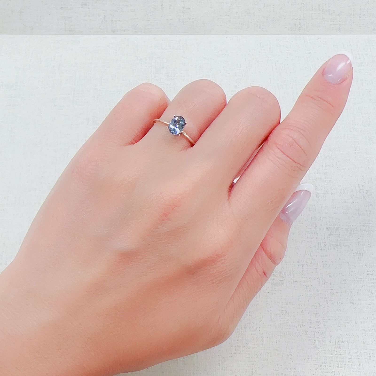 グレースピネル タンザニア産 0.74ct[230421552]6.7x5mm前後
