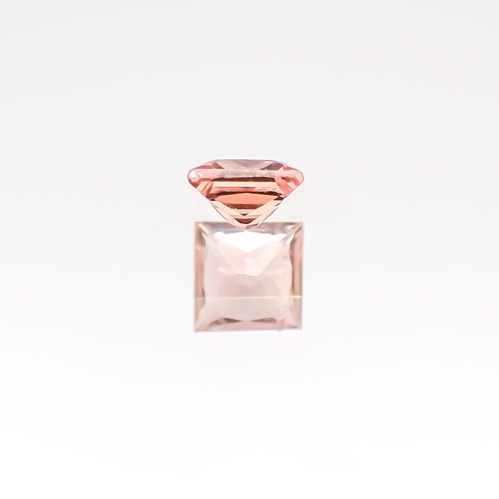 ◇プリンセスカット◇パパラチャサファイア スリランカ産 ルース 0.11ct ソーティング付き[20106953]2.66×2.65mm前後
