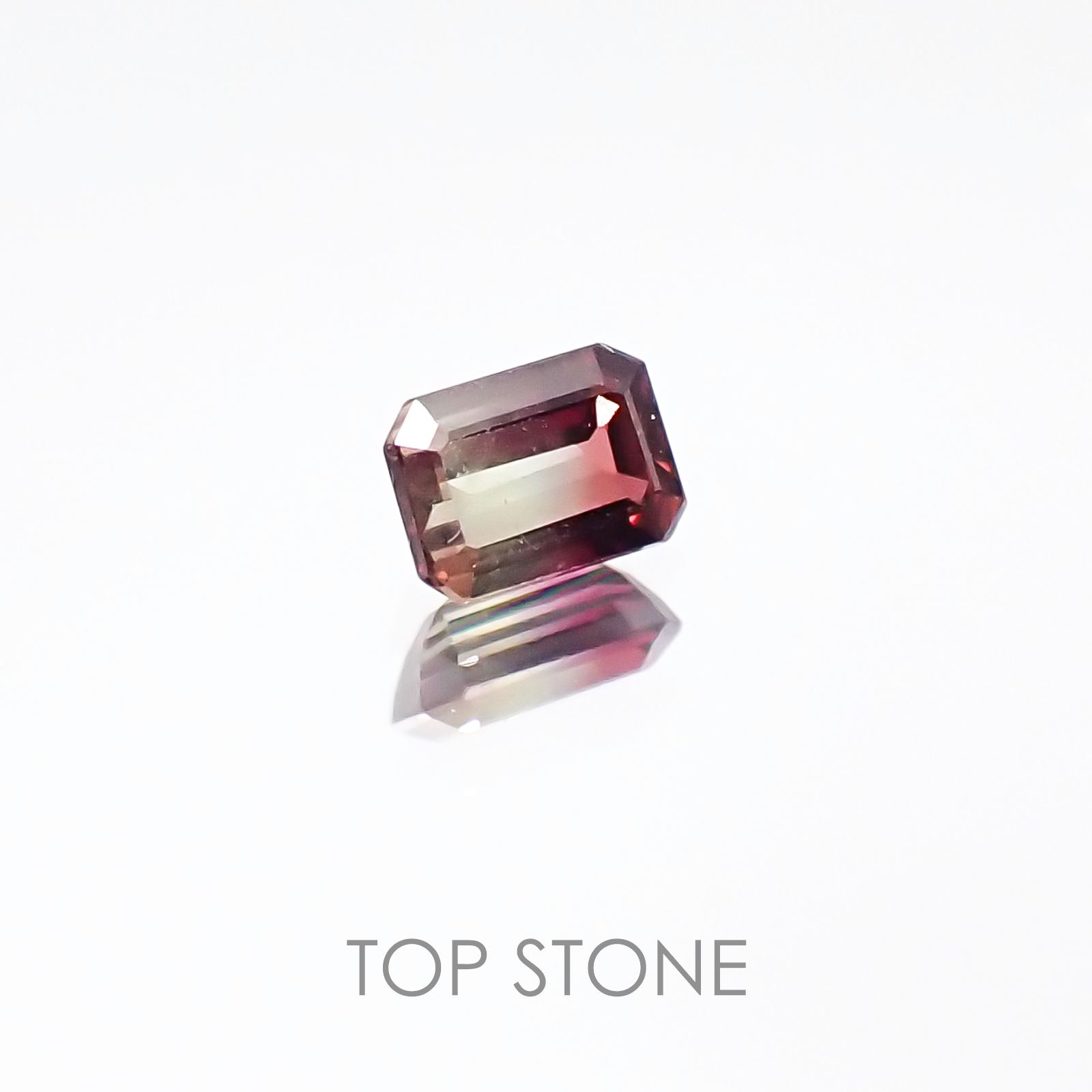 バイカラーサファイア(宝石名バイカラー・サファイア) タンザニア産 0.19ct 識別済[20106701]3.6×2.6mm前後
