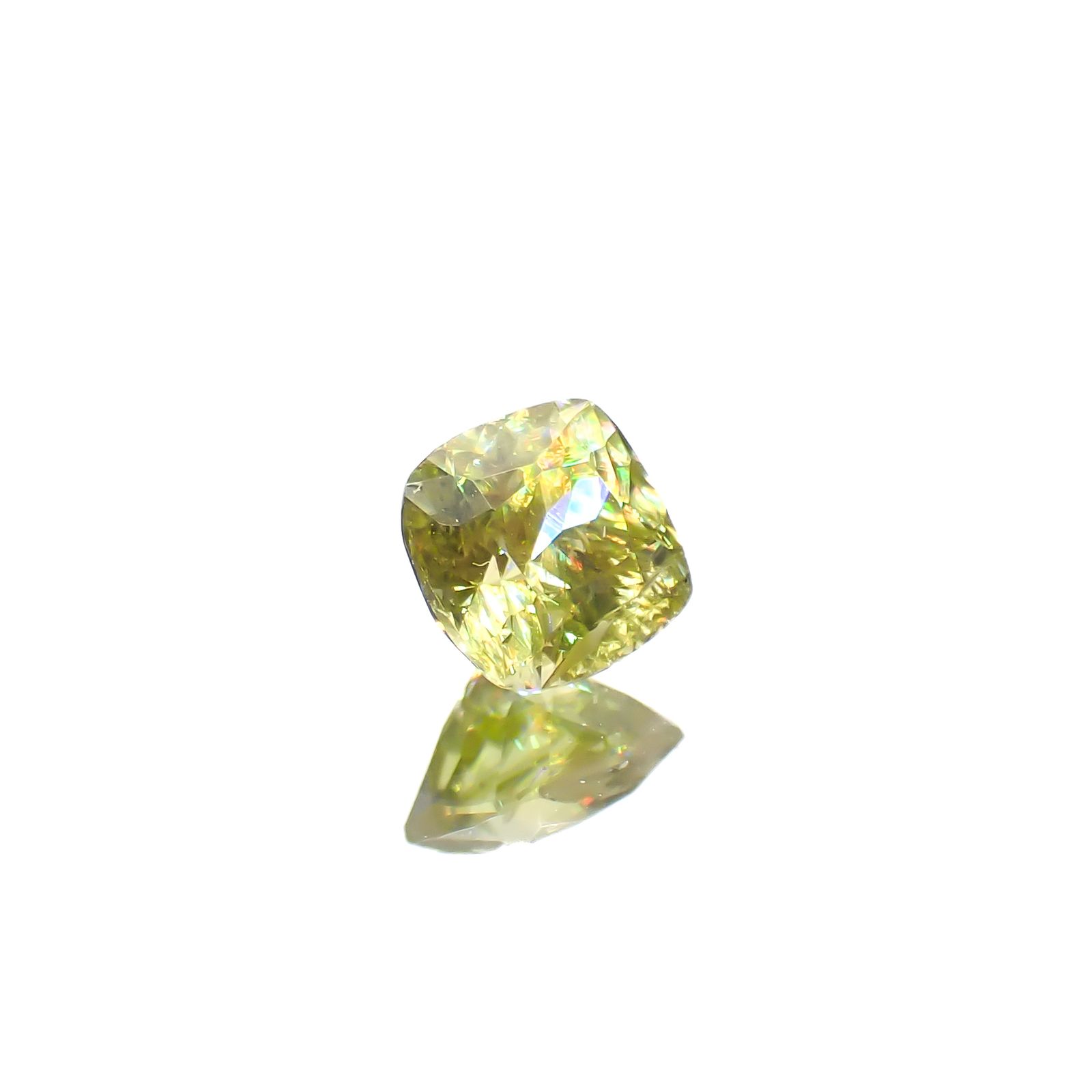 スフェーン マダガスカル産 0.36ct[240627908]3.9x3.9mm前後