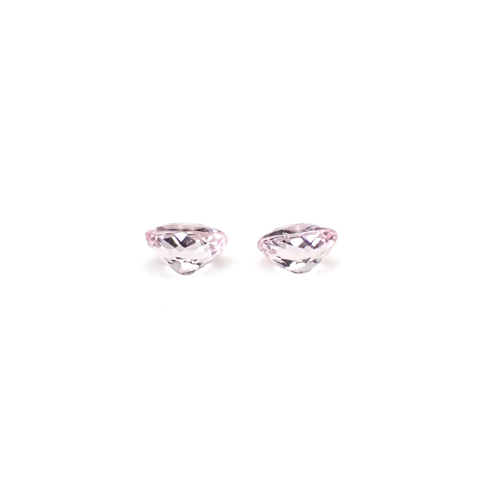 ◇ペアセット◇モルガナイト ブラジル産 0.35ct(2pcs合計) / 4.0-4.1x3.0-3.1mm前後 [260431960]