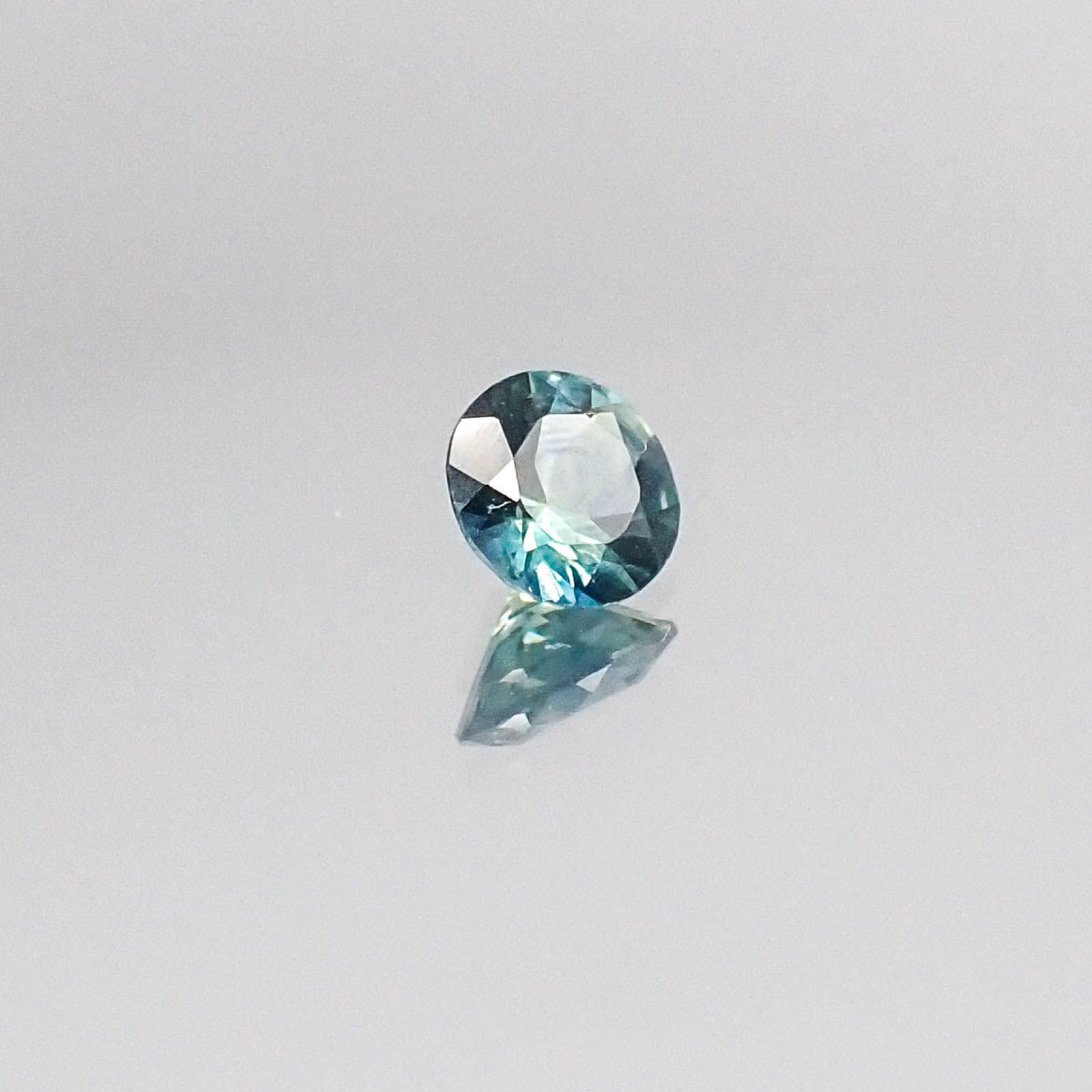 モンタナサファイア アメリカ産 ルース 0.38ct[20073878]4.5×4.5mm前後