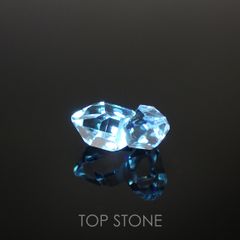 オイルインクォーツ原石 パキスタン産 1.39ct[220115464]8.9x7.3mm前後