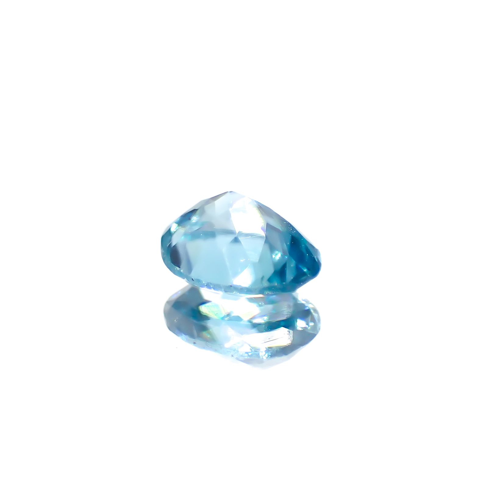 ブルージルコン カンボジア産 0.51ct[240728508]5x4mm前後