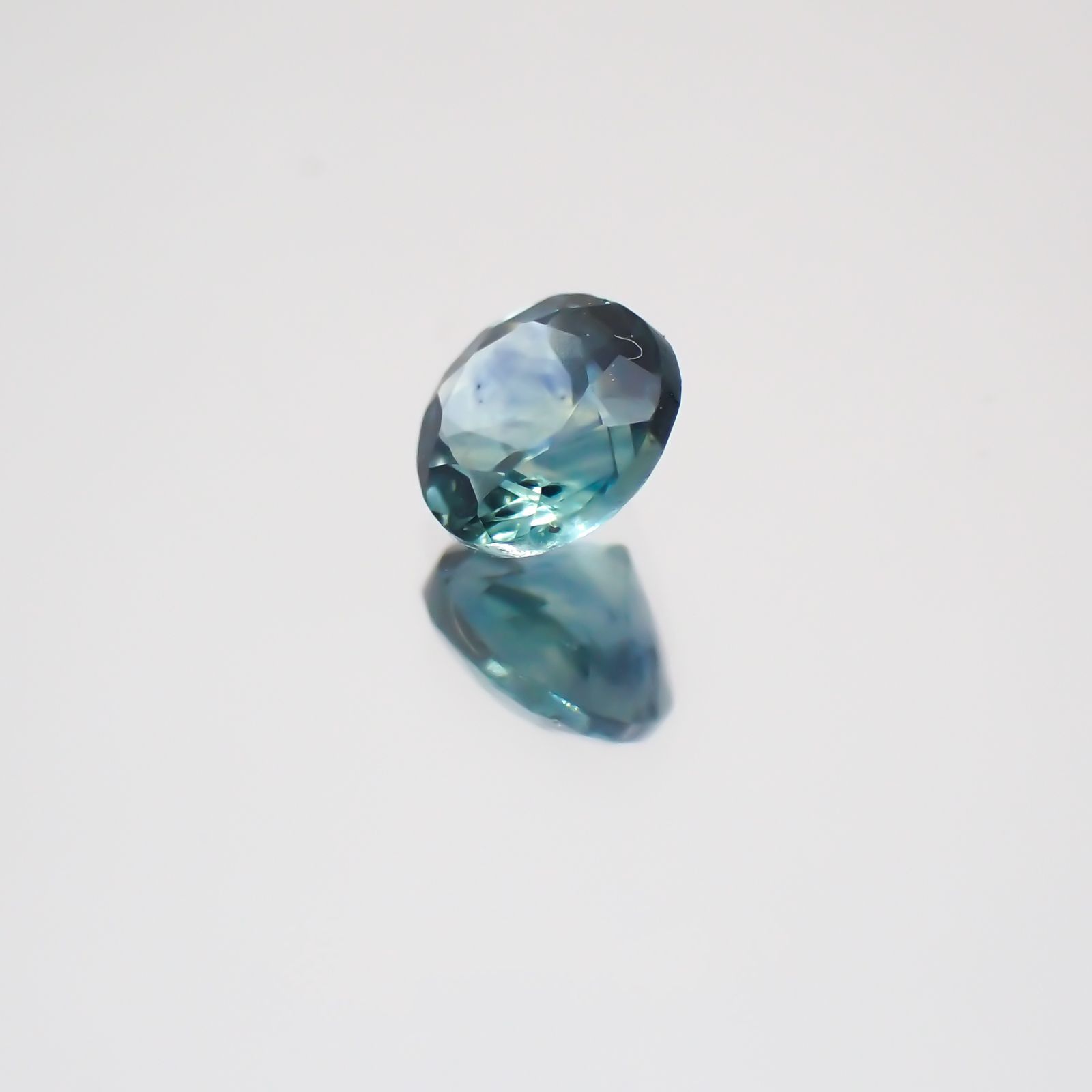 モンタナサファイア アメリカ産 ルース 0.35ct[21039467]4×4mm前後