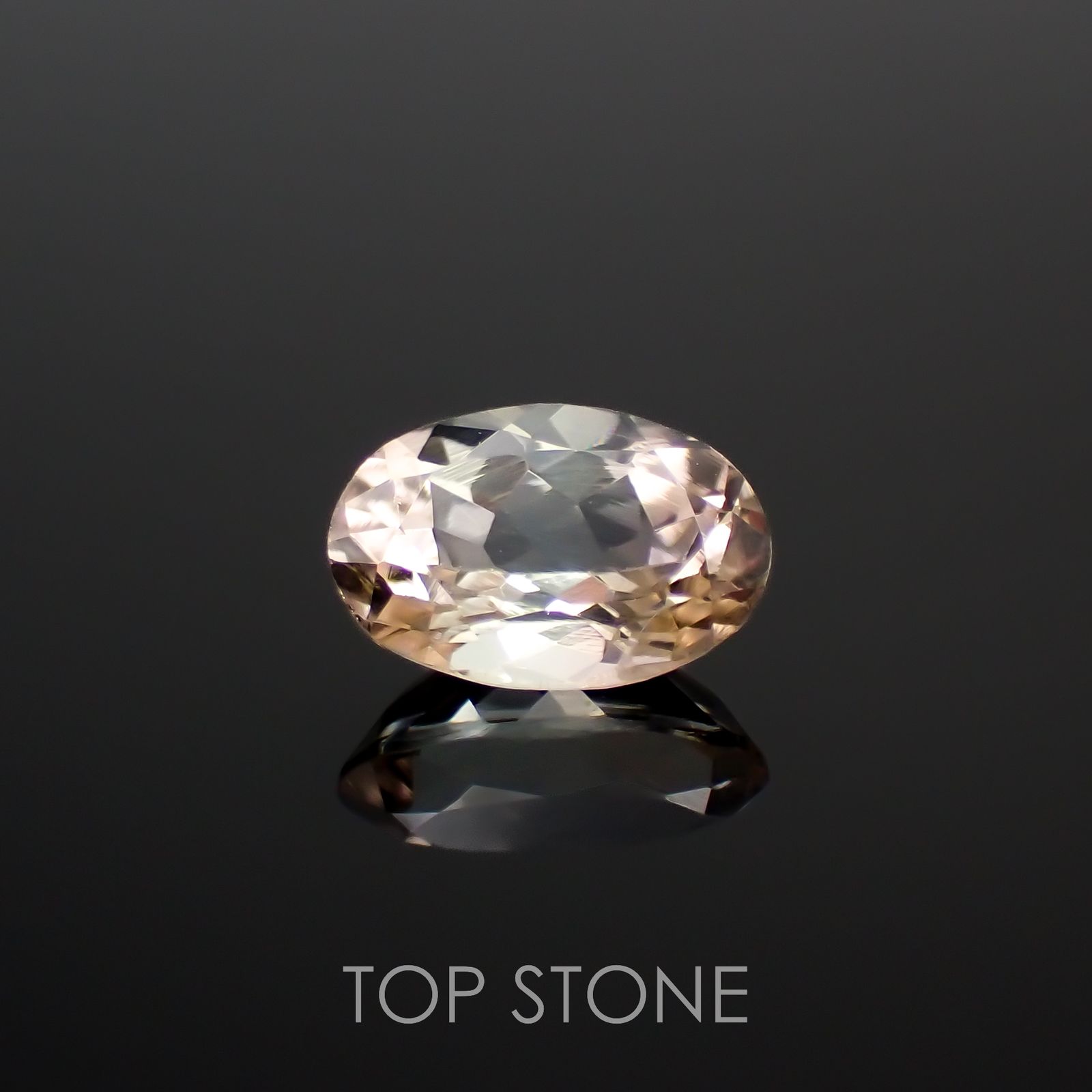 バイカラートルマリン(宝石名トルマリン)ブラジル産 0.88ct 識別済[221219557]7.3x5mm前後