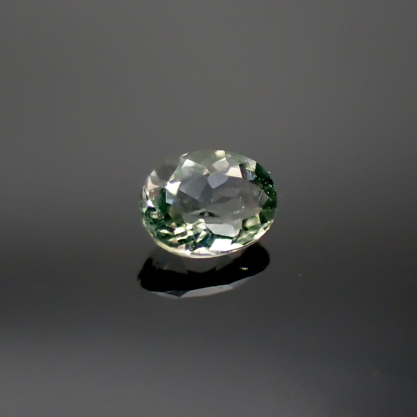 ハイアライトオパール(宝石名オパール) メキシコ産 0.094ct 識別済[210711155]3.5×2.7mm前後
