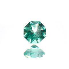 ◇オクタゴンカット◇エメラルド(宝石名エメラルド)ザンビア産 0.11ct 識別済[21018870]2.9x2.9mm前後