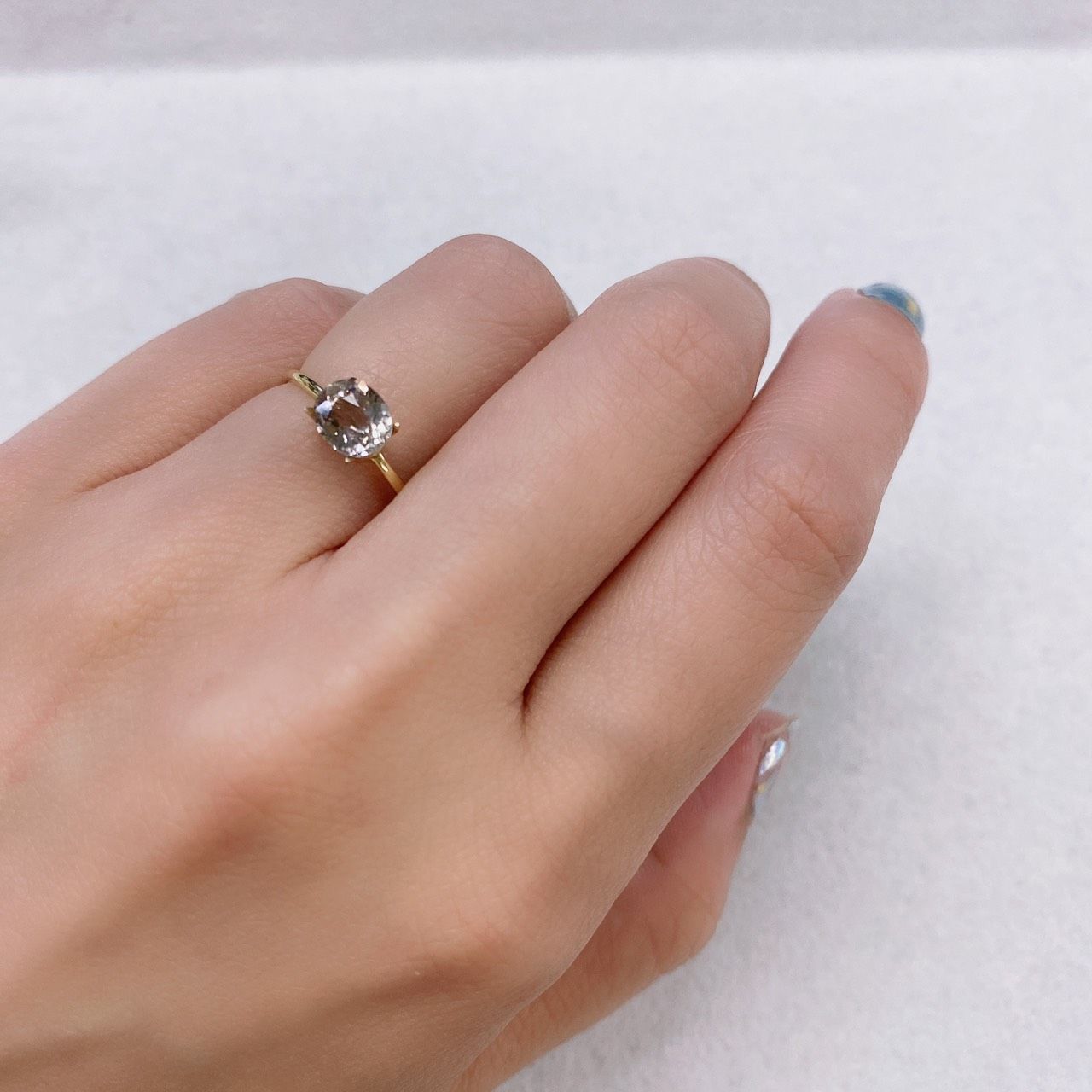 ダイアスポア カラーチェンジ(宝石名ダイアスポア) トルコ産 0.94ct 識別済[210812414]6.6×5.6mm前後