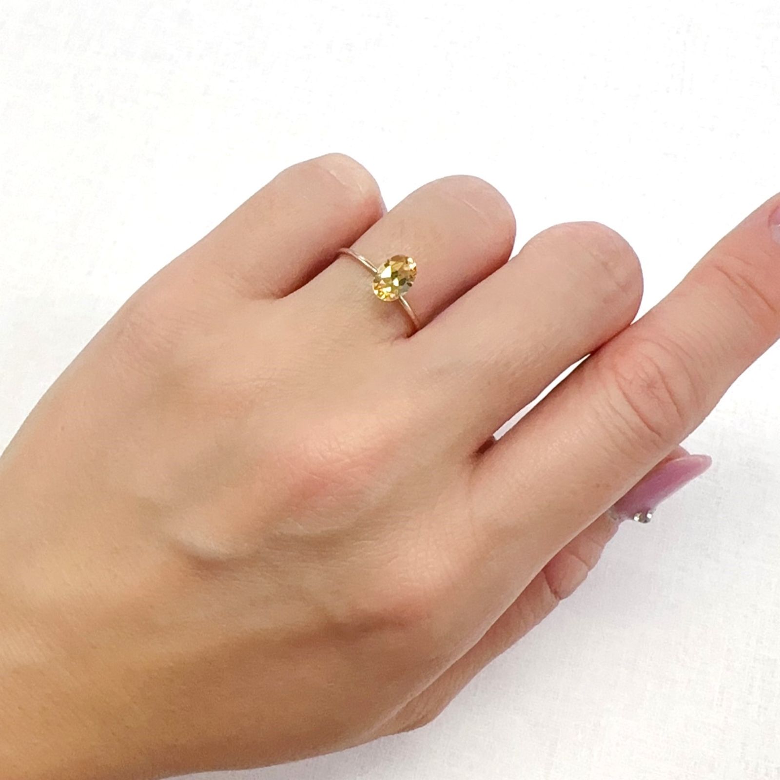 インペリアルガーネット(宝石名ヘソナイト・ガーネット)スリランカ産 0.85ct 識別済[231224368]6.8x4.9mm前後