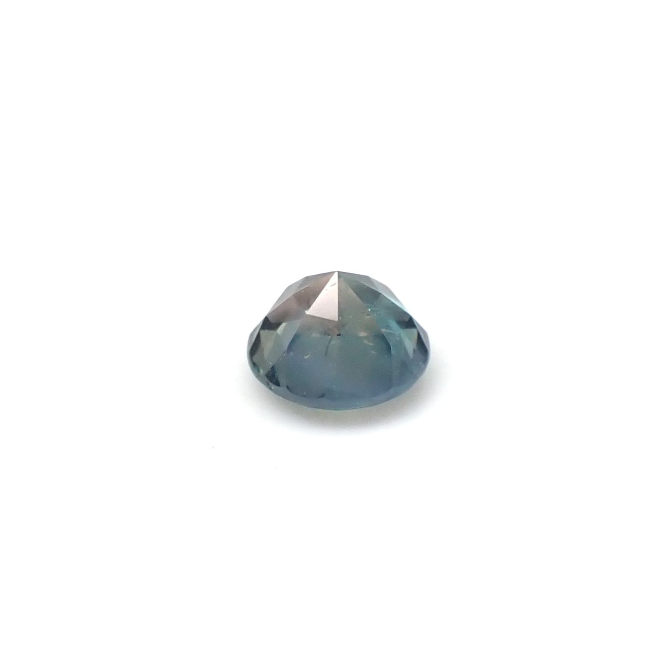 シルキーアレキサンドライト ブラジル・ミナスジェライス州ヘマチタ鉱山産 0.25ct / 3.6x3.6mm前後 [250931024]