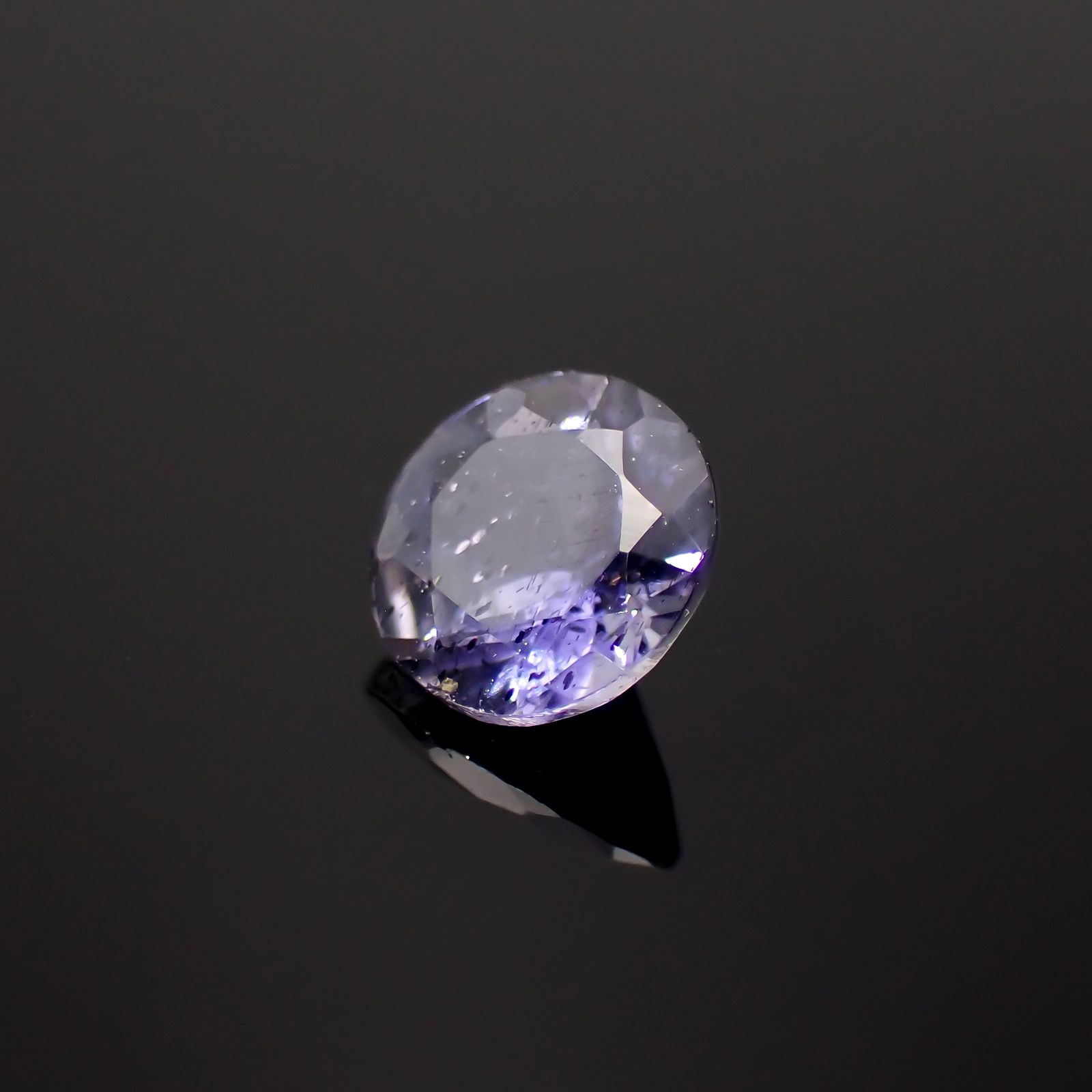 アイオライトサンストーン インド/ブラジル産 0.62ct[230923328]6x5.9mm前後