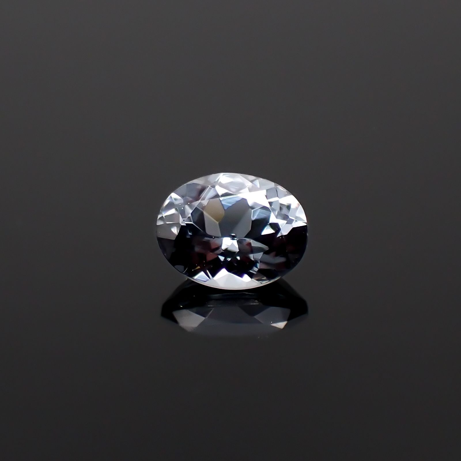カラーチェンジガーネット アレキタイプ マダガスカル・ベキリー産 0.44ct[230923549]5x3.9mm前後