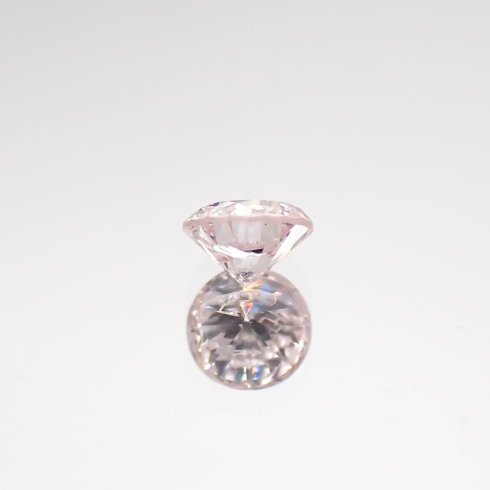 ピンクダイヤモンド I-2 / VERY LIGHT PINK ソーティング付き 産 ルース 0.12ct[210711793]3×3mm前後