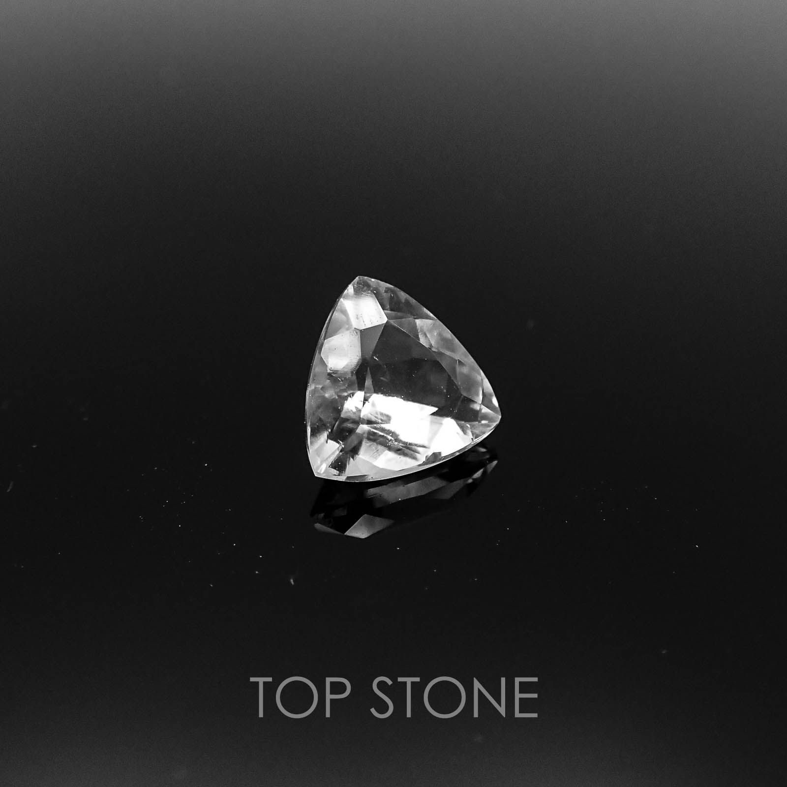 ハイアライトオパール メキシコ産 ルース 1.37ct[20073799]8.2×8.2mm前後