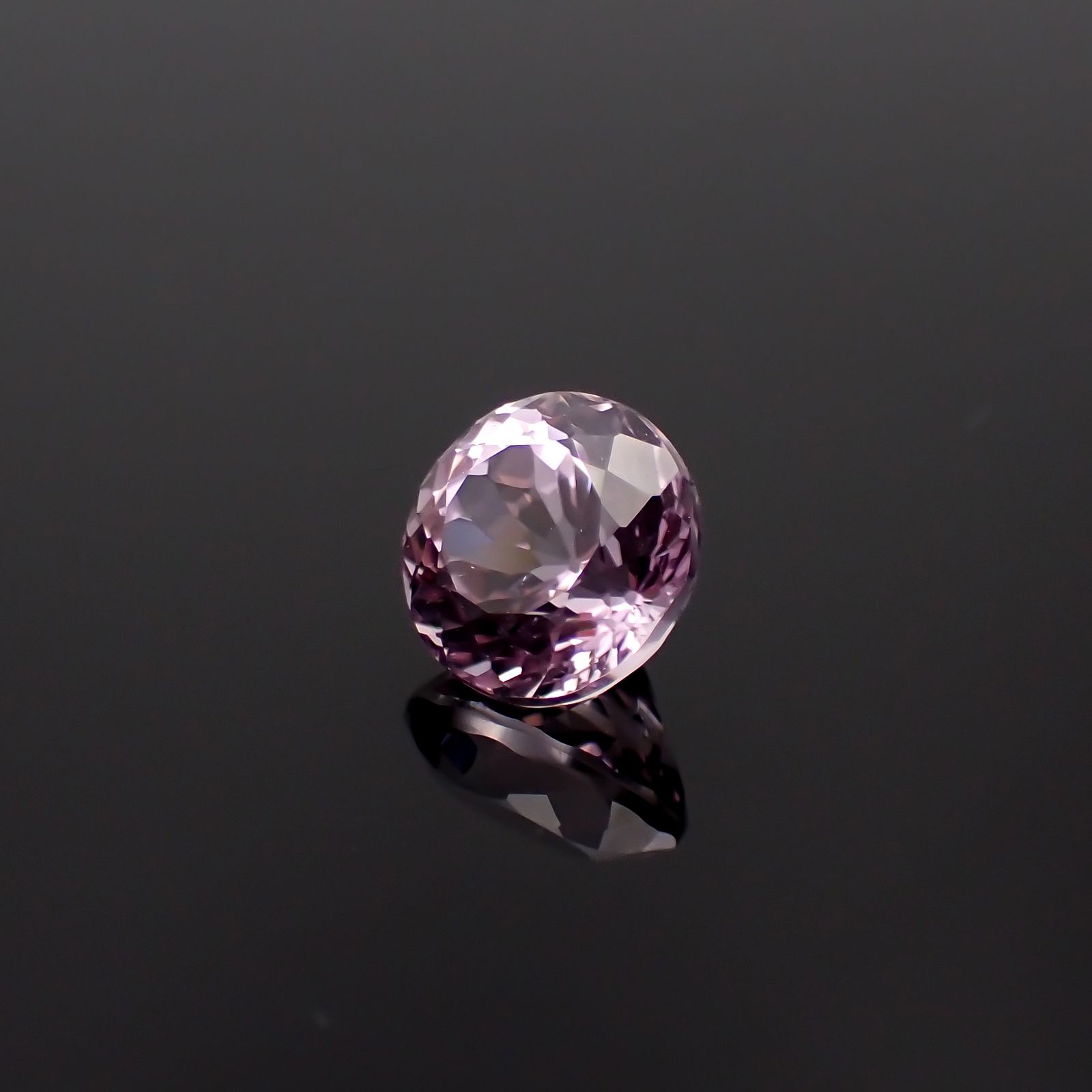 クンツァイト アフガニスタン産 3.49ct[231124358]8.8x8.8mm前後