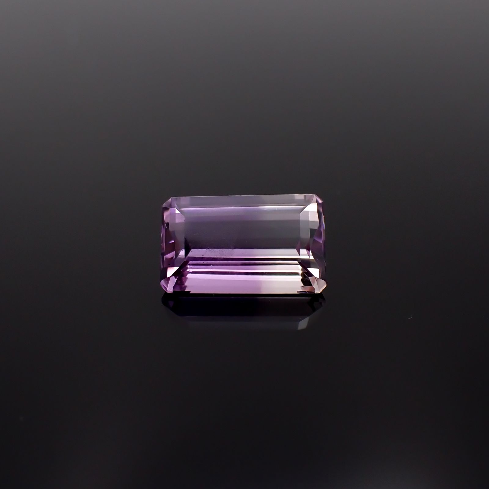 アワーグラスアメジスト(宝石名バイカラー・クォーツ)モロッコ産 3.98ct 識別済[231225100]12.7x7.8mm前後