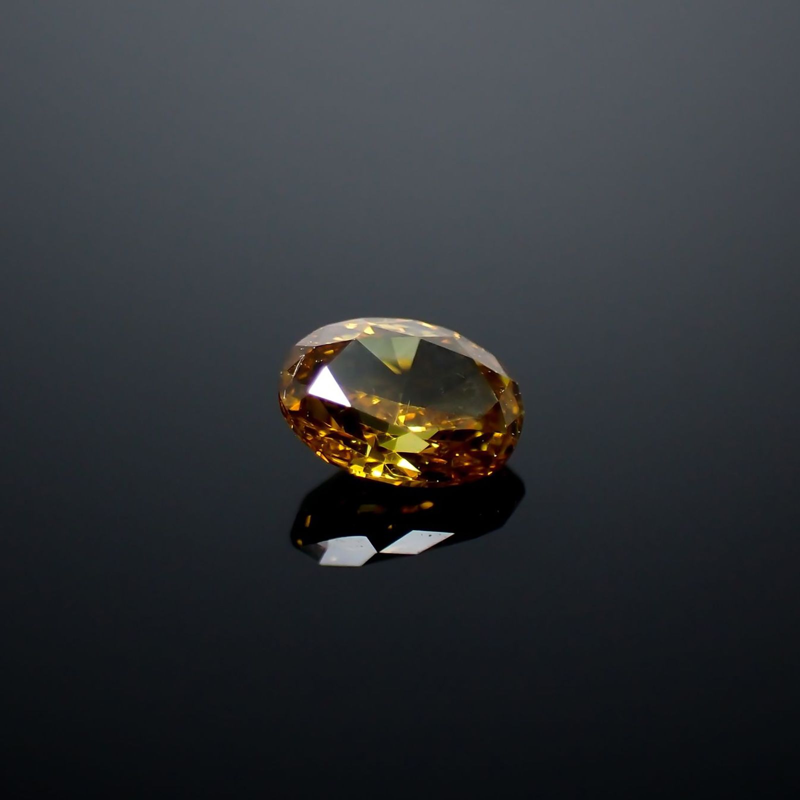 イエローダイヤモンド SI-1 | FANCY DEEP BROWNISH ORANGY YELLOW(宝石名ダイアモンド) ソ付(CGL) 0.257ct / 4.46x3.35mm前後 [240125397]