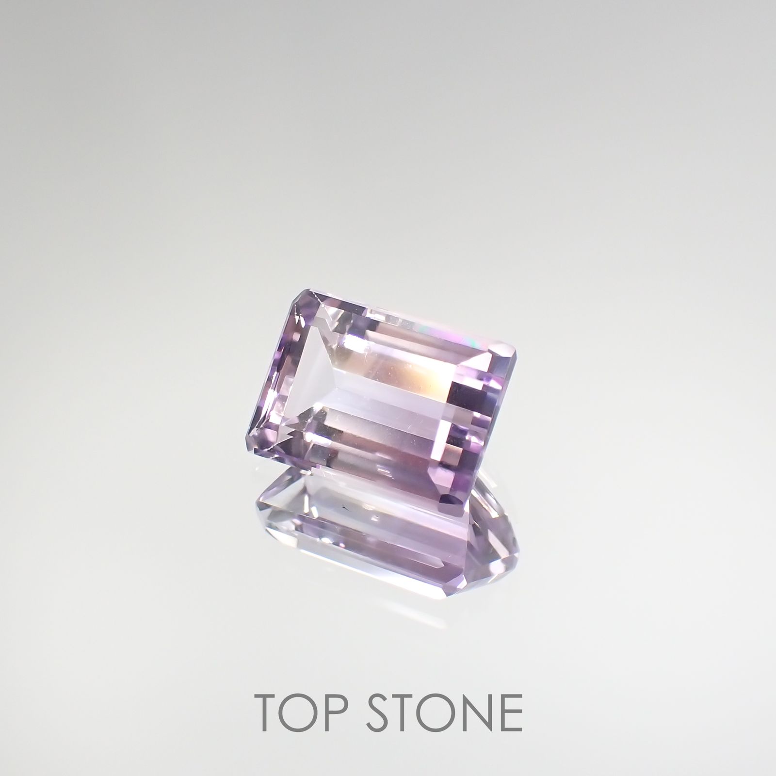 アワーグラスアメジスト(宝石名バイカラー・クォーツ) モロッコ産 3.21ct 識別済[210912328]9.9×7.2mm前後