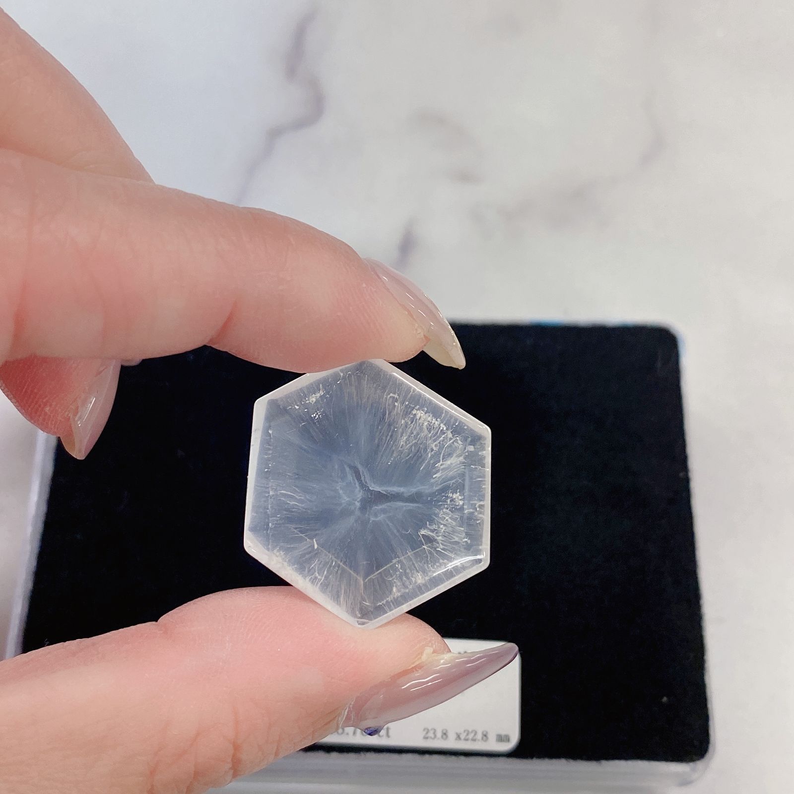 トラピッチェクォーツ コロンビア産 28.78ct[210812926]23.8×22.8mm前後