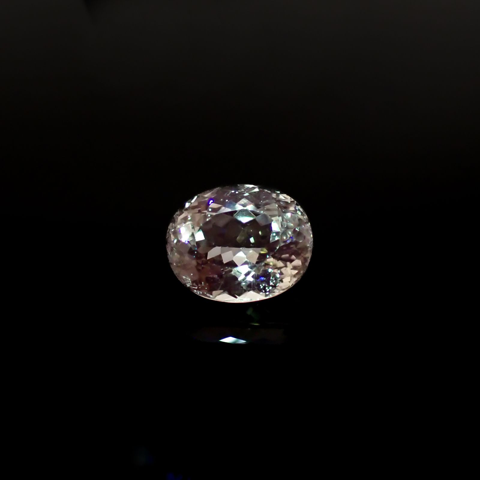 リリーパッドアパタイト フルオレッセンス アフリカ産 4.45ct [241129416]10.9x8.7mm前後
