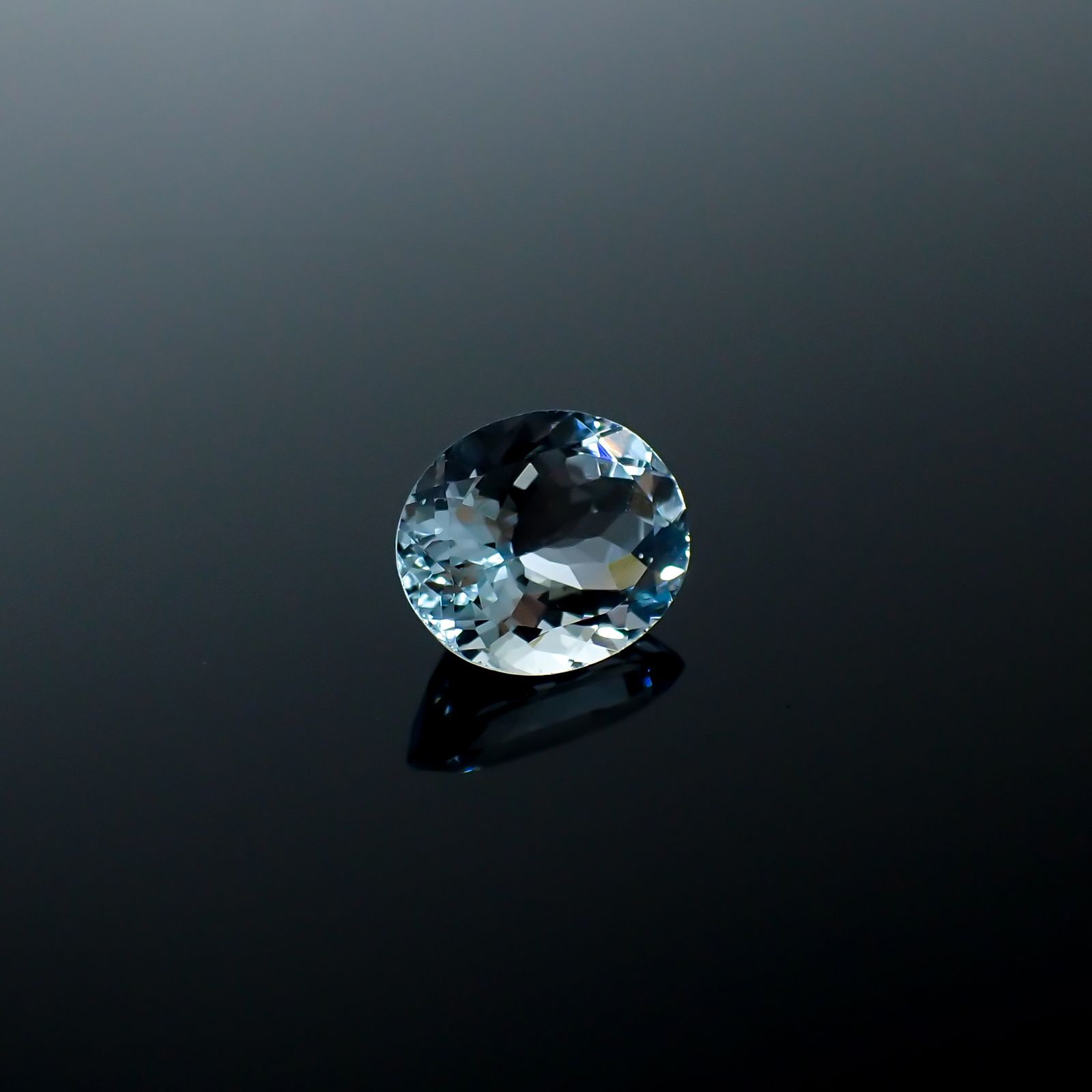 アクアマリン モザンビーク産 3.06ct[240125408]10.9x9mm前後
