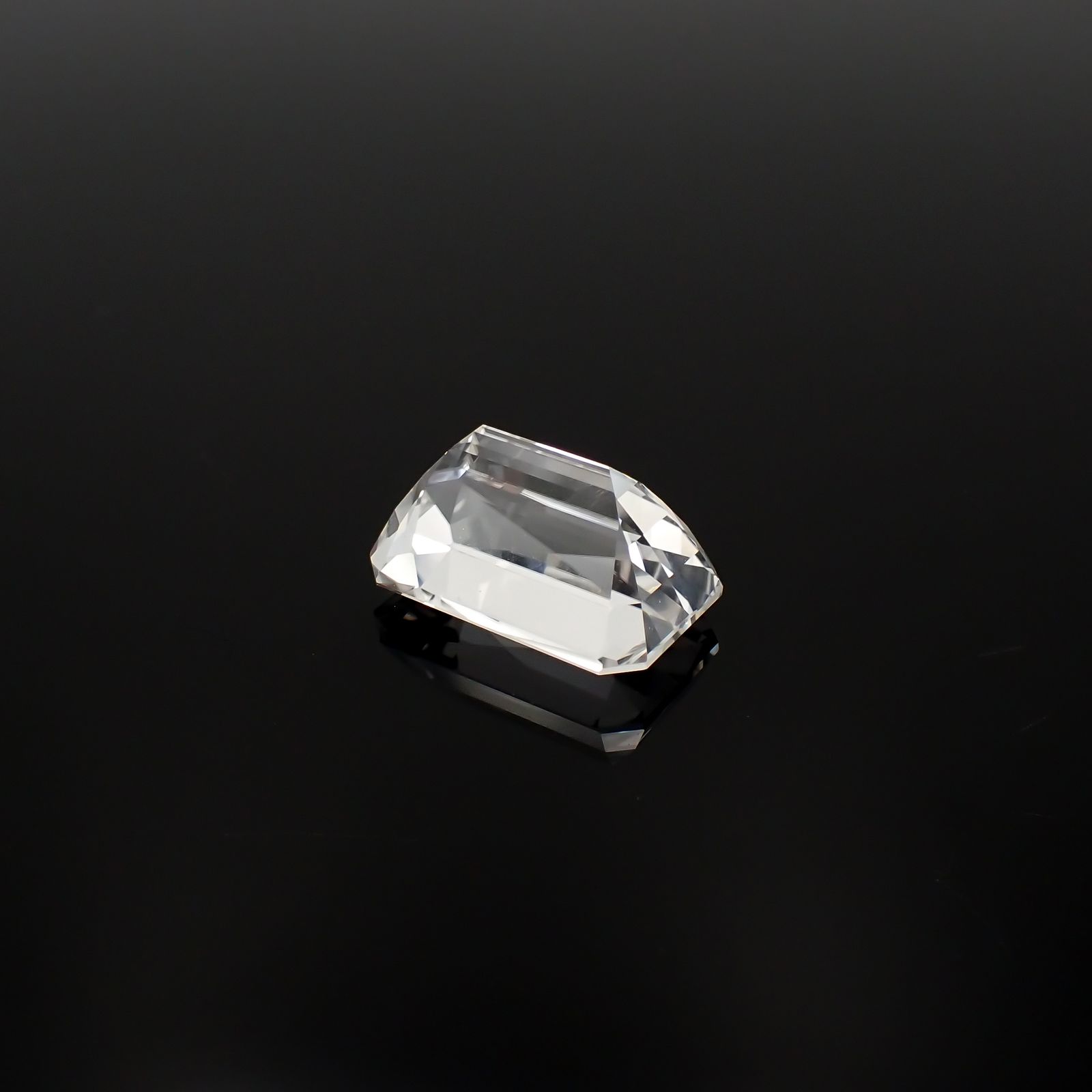 フェナカイト マダガスカル産 21.82ct[240326382]19.9x13mm前後