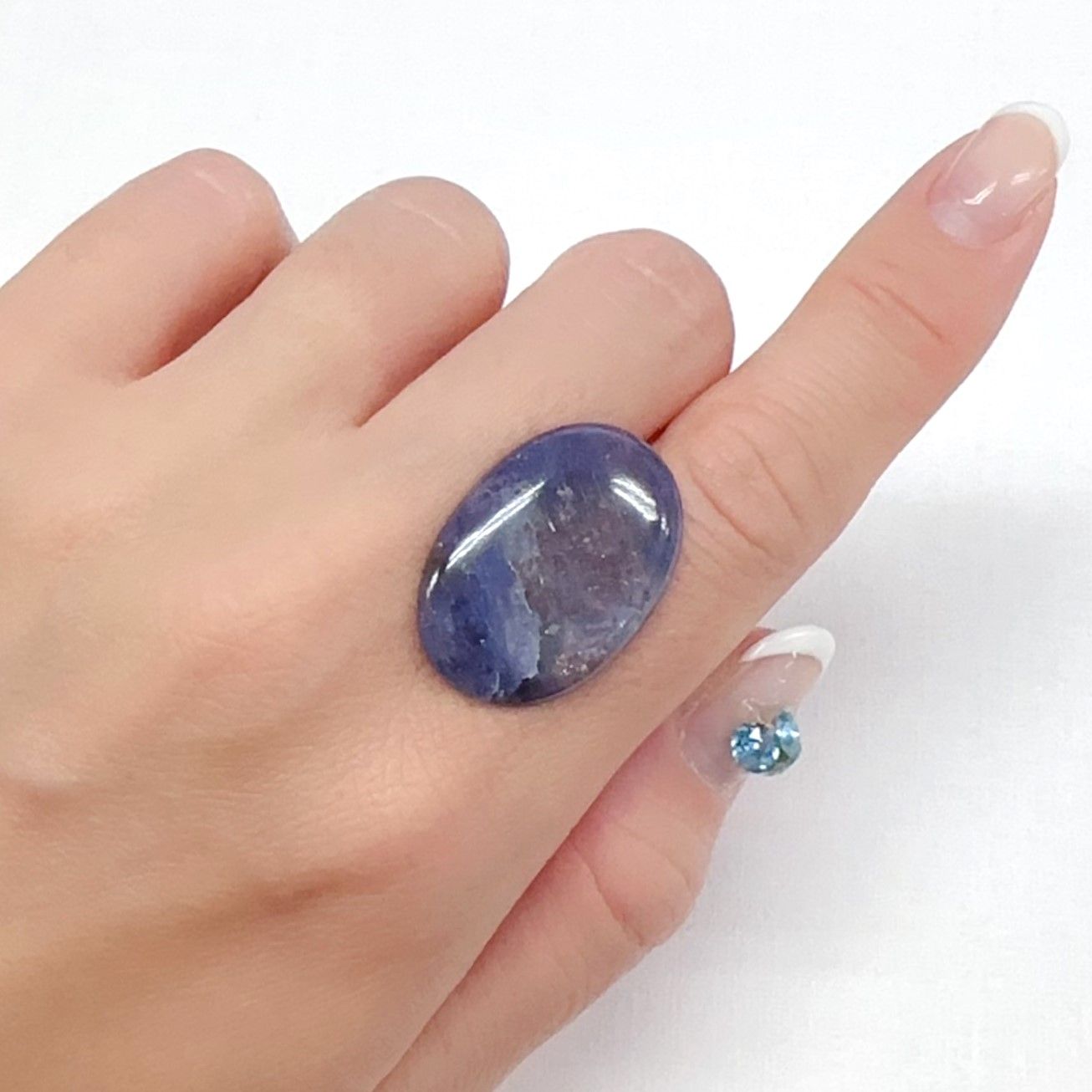 ブラッドショットアイオライト インド産 16.82ct[240226182]26.8x18.5mm前後