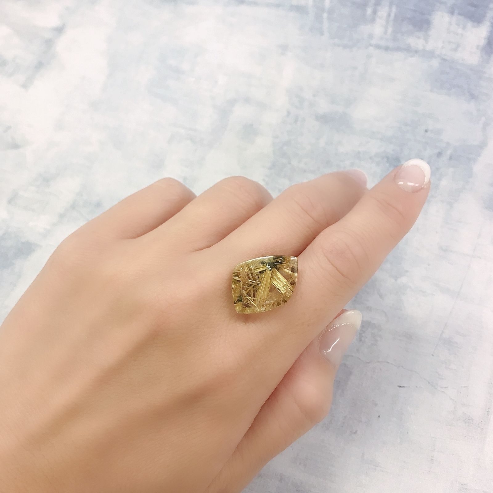 ◇カスタムカット◇太陽ルチルクォーツ ブラジル産 11.84ct[220716734]18.2x13.6mm前後