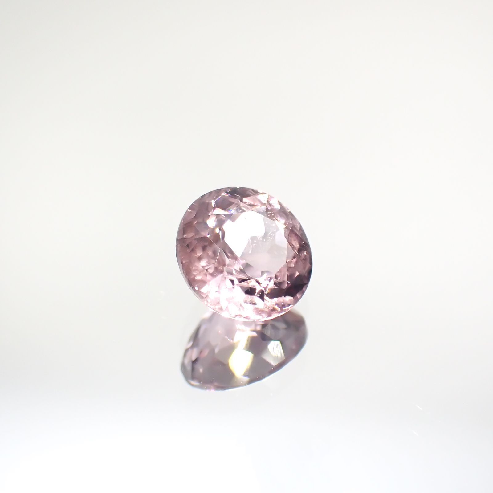 ピンクダイアスポア(宝石名ダイアスポア) アフガニスタン産 1.467ct ソ付(日独)[210812435]7.0×7.1mm前後