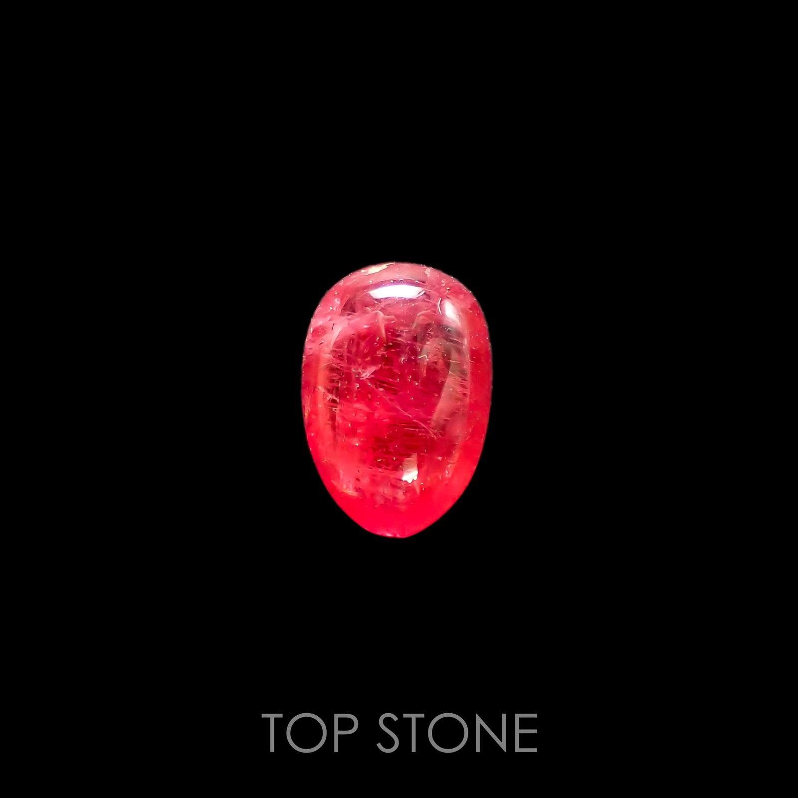 ロードナイト(宝石名ロードナイト)ブラジル産 2.41ct 識別済[220113929]9.1x6.4mm前後