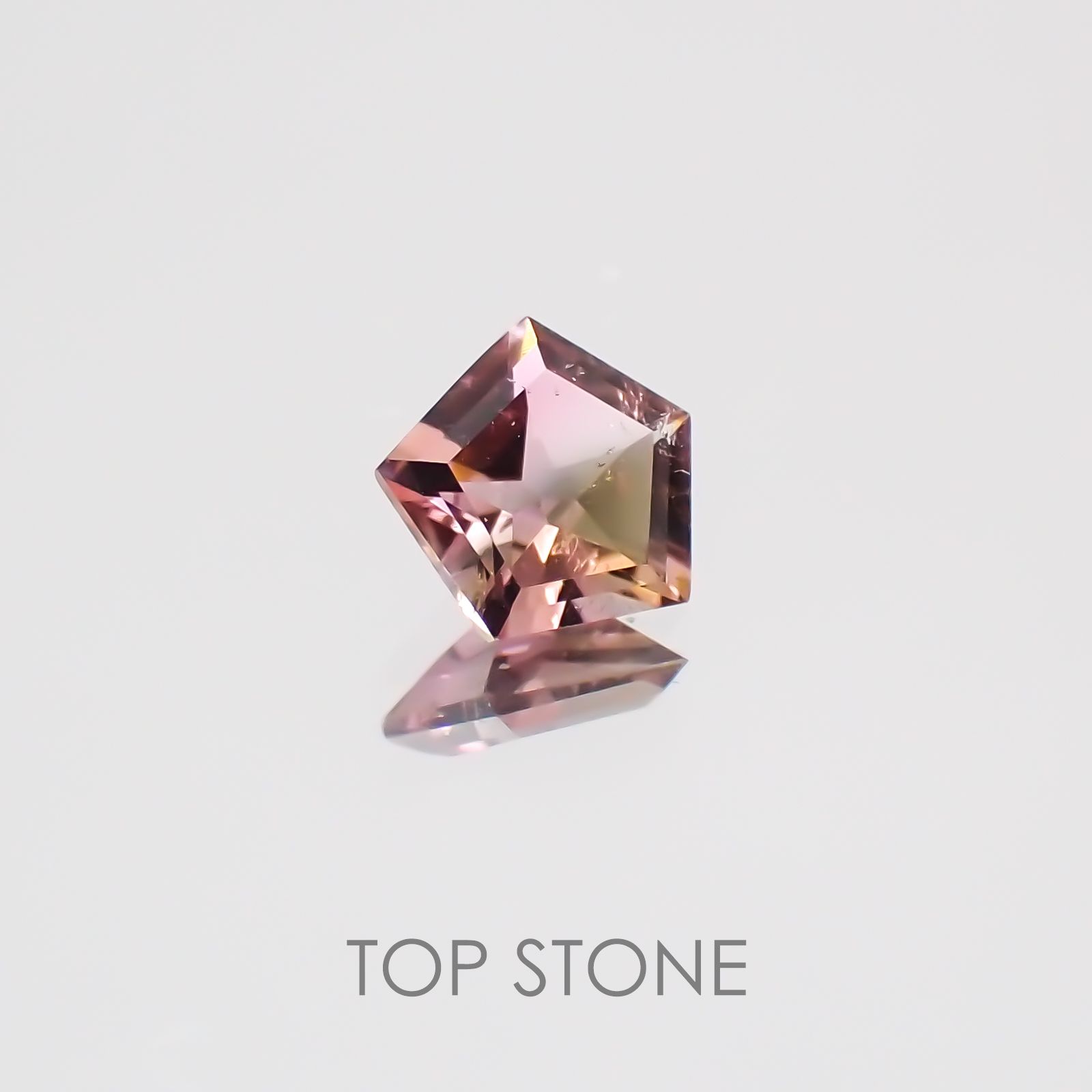◇ペンタゴンカット◇バイカラートルマリンSA(宝石名バイカラー・トルマリン) ブラジル/アフリカ産 0.33ct 識別済[21019550]5×5mm前後