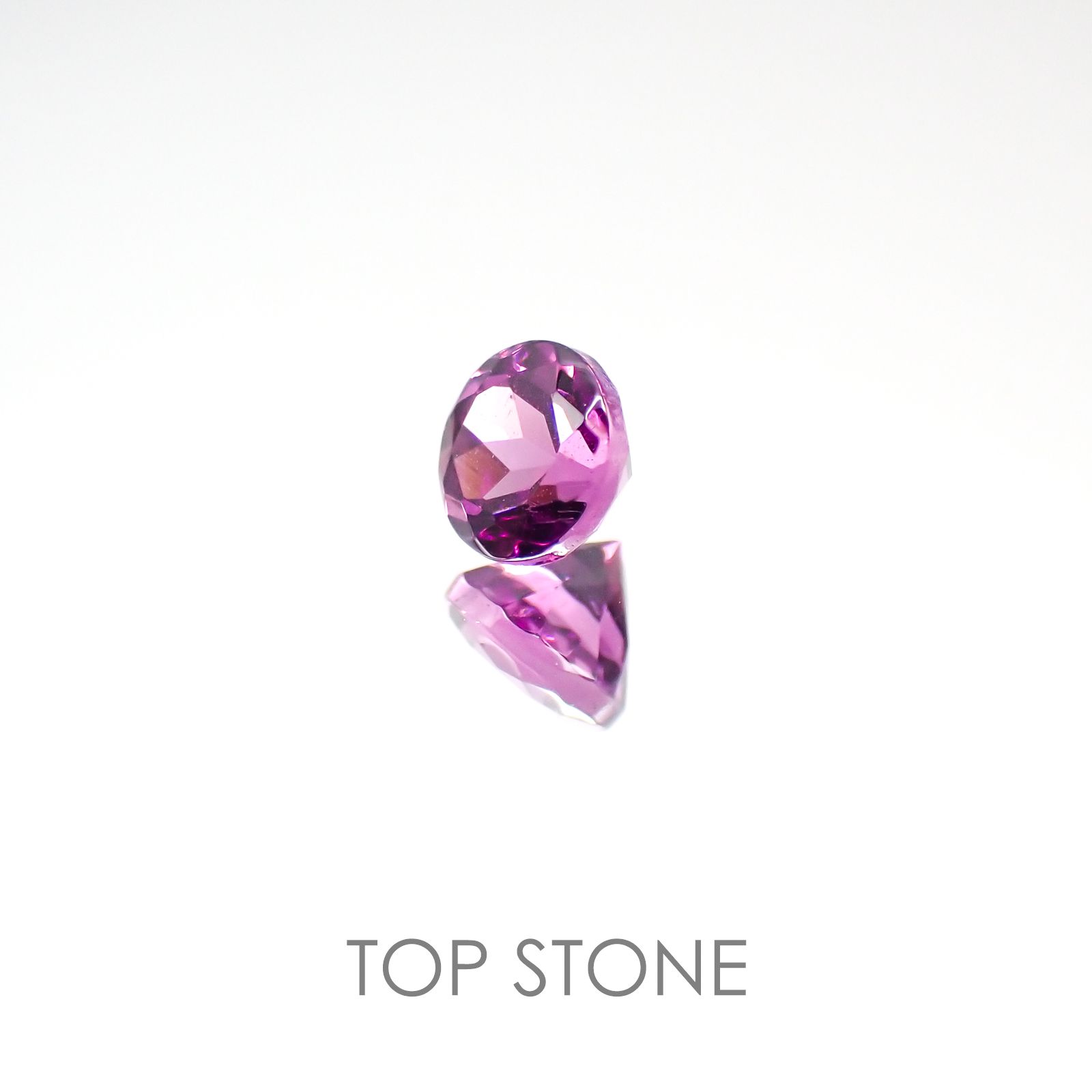 マラヤガーネット タンザニア産 ルース 0.46ct[20117594]4.1×4.1mm前後