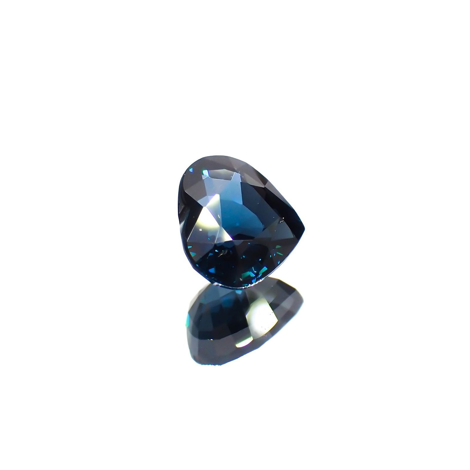 コバルトブルースピネル(宝石名ブルー・スピネル)スリランカ産 ソ付(日独) 1.438ct / 6.49x7.54mm前後 [220113831]