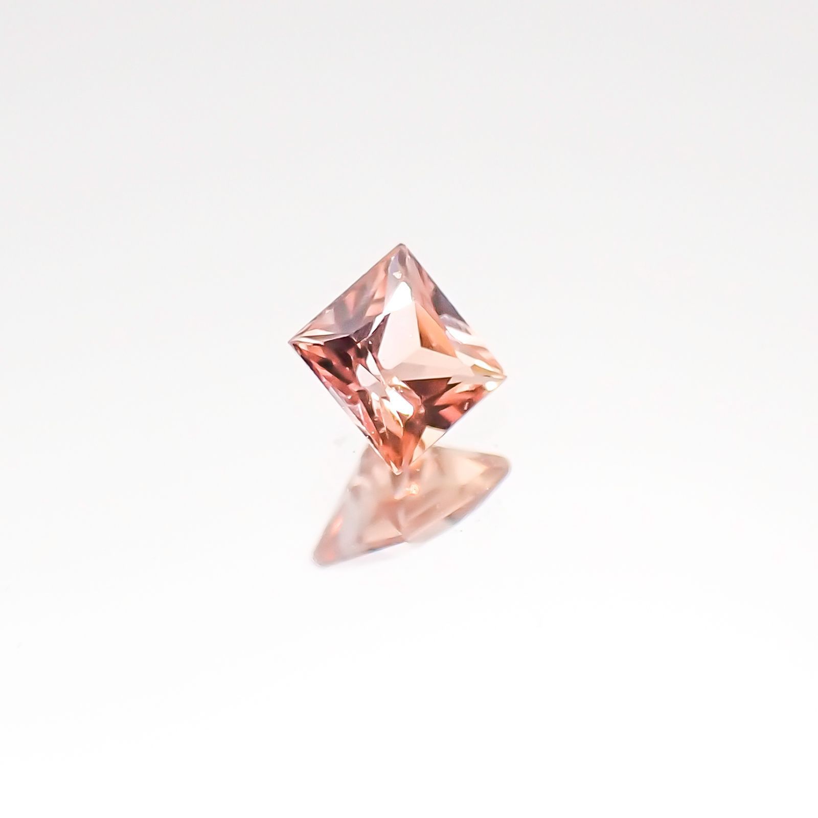 ◇プリンセスカット◇パパラチャサファイア ソーティング付き スリランカ産 ルース 0.103ct[20116960]2.55×2.42mm前後