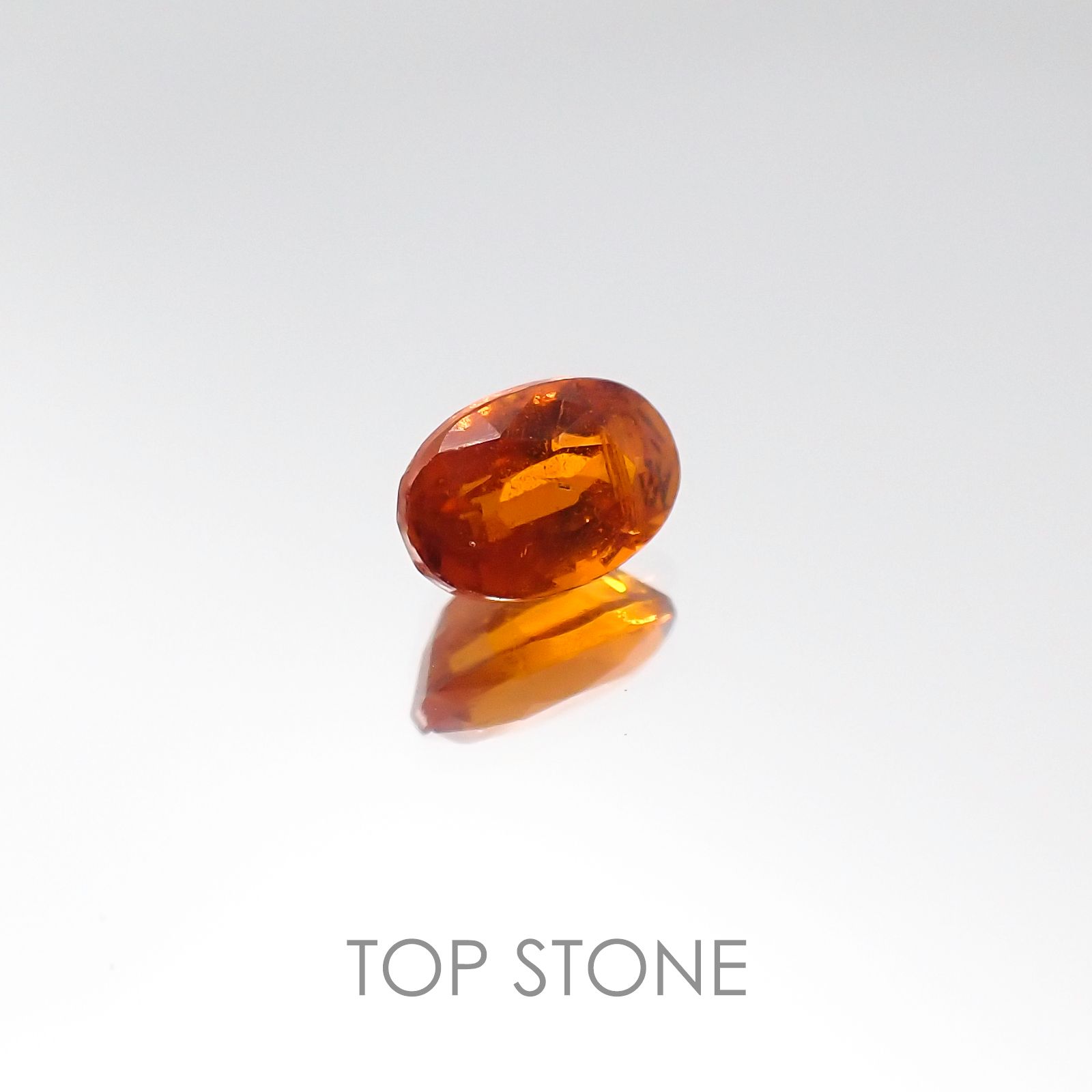 オレンジカイヤナイト タンザニア産 ルース 0.73ct[20096005]6.2×4.1mm前後