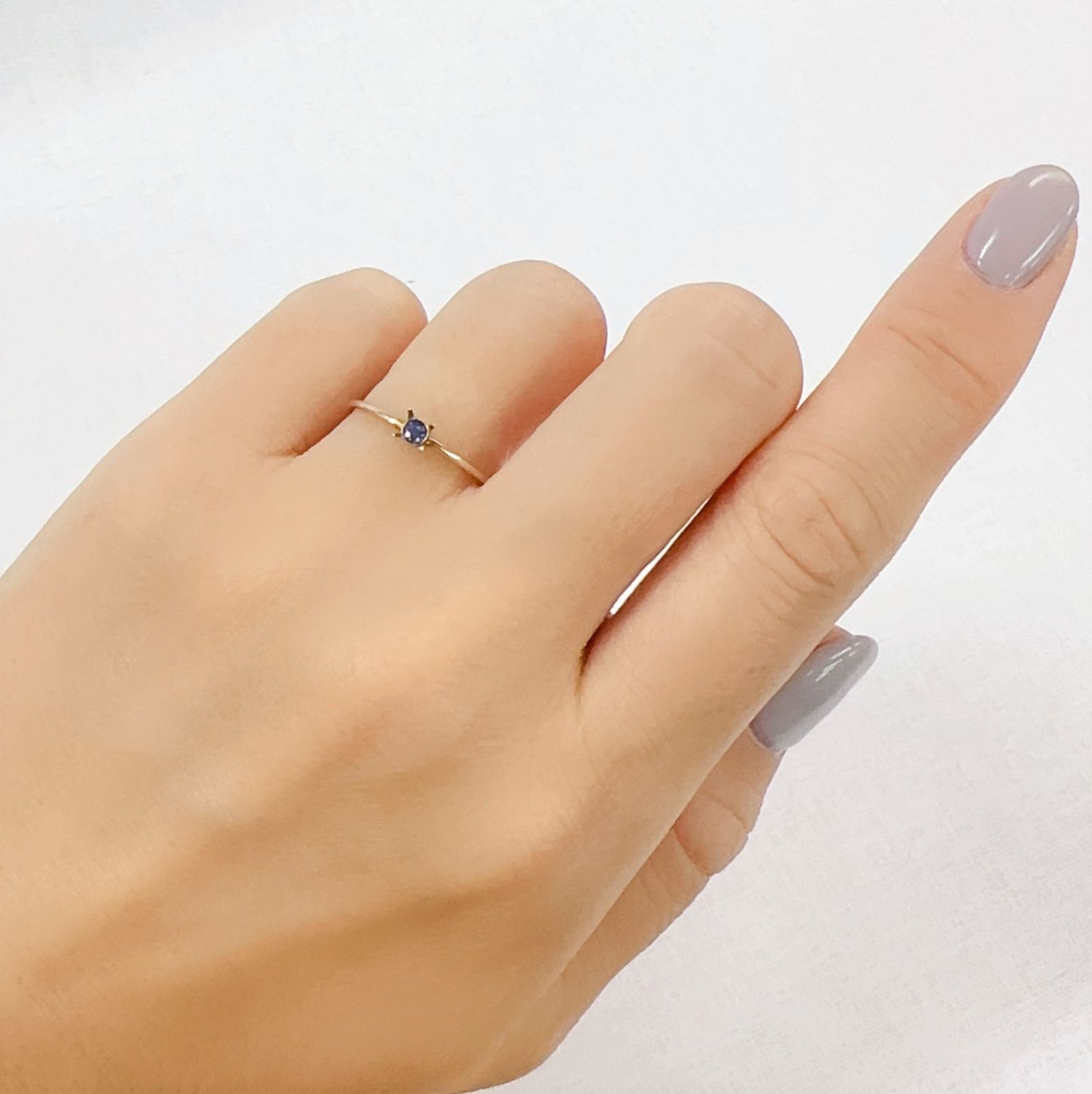 ベニトアイト アメリカ・カリフォルニア州産 0.050ct[230823208]2.1x2.1mm前後