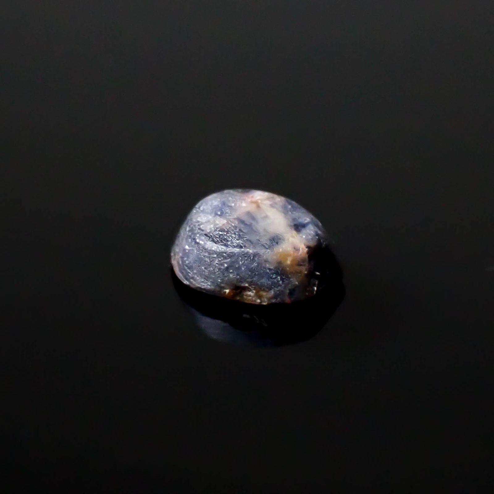 トラピッチェサファイア 原石スライス磨き ビルマ産 0.62ct [250430187]5.6x4.7mm前後