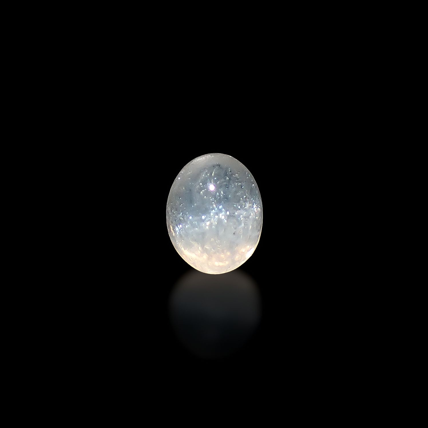 ジルコンキャッツアイ ビルマ産 0.62ct / 5x3.9mm前後 [260832884]